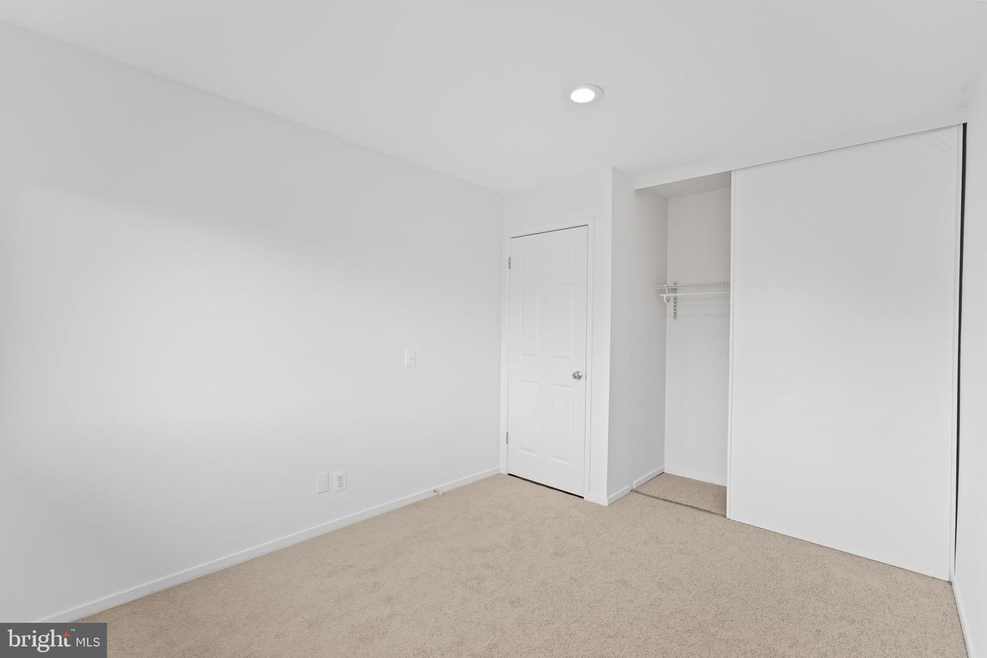 2716 GLENGYLE DR, VIENNA, Virginia 22181, 3 Bedrooms Bedrooms, ,2 BathroomsBathrooms,Residential,For sale,2716 GLENGYLE DR,VAFX2281302 MLS # VAFX2281302