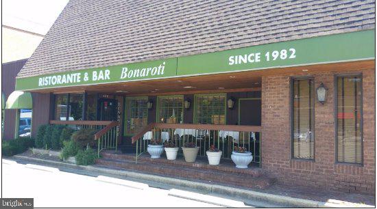 2716 GLENGYLE DR, VIENNA, Virginia 22181, 3 Bedrooms Bedrooms, ,2 BathroomsBathrooms,Residential,For sale,2716 GLENGYLE DR,VAFX2281302 MLS # VAFX2281302