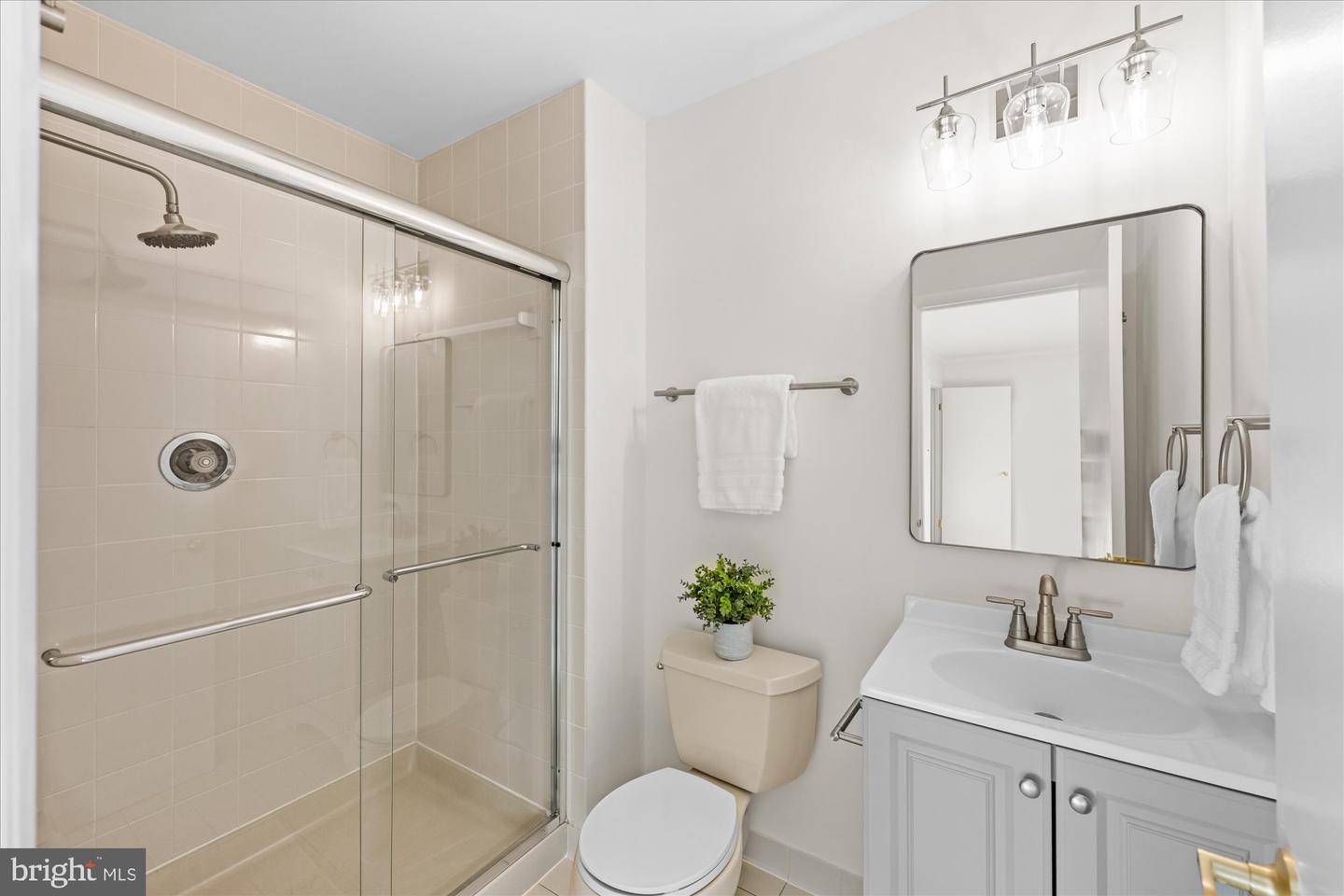 4619 MAYHUNT CT, ALEXANDRIA, Virginia 22312, 3 Bedrooms Bedrooms, ,3 BathroomsBathrooms,Residential,For sale,4619 MAYHUNT CT,VAFX2281386 MLS # VAFX2281386