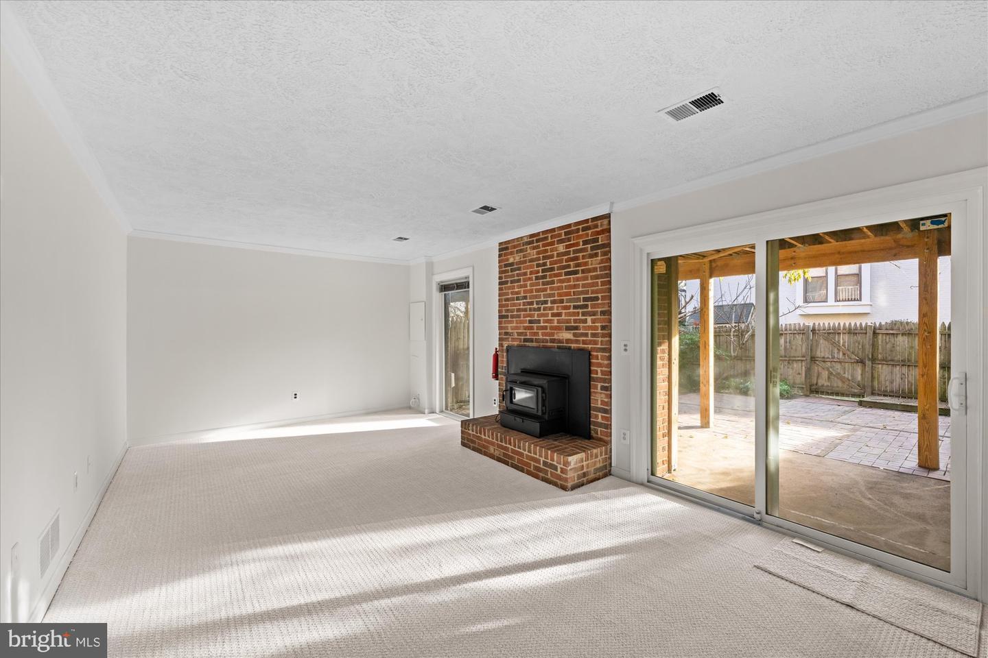 4619 MAYHUNT CT, ALEXANDRIA, Virginia 22312, 3 Bedrooms Bedrooms, ,3 BathroomsBathrooms,Residential,For sale,4619 MAYHUNT CT,VAFX2281386 MLS # VAFX2281386