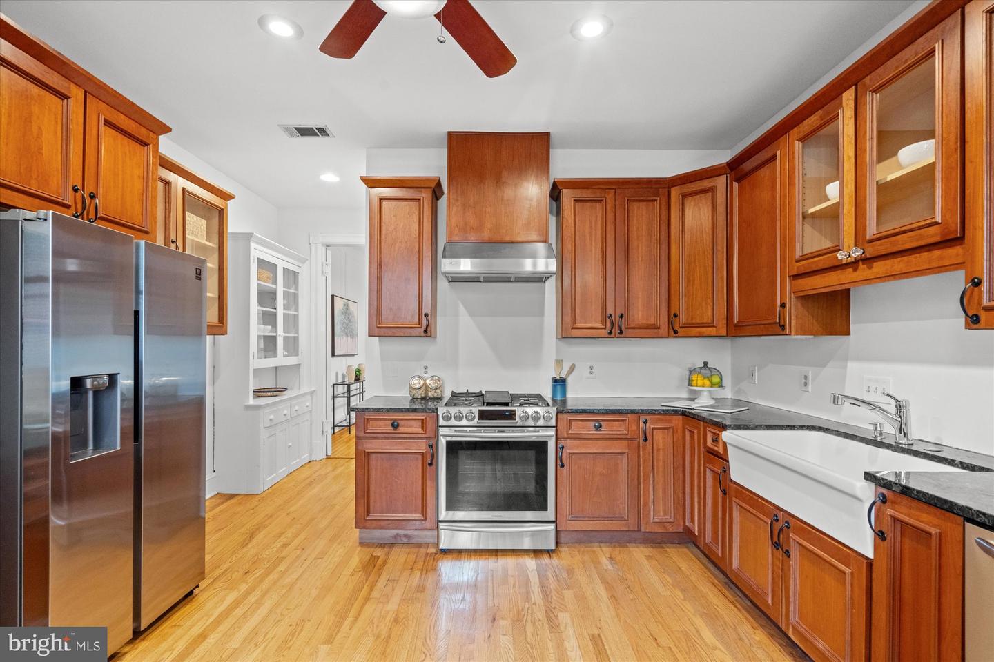 2637 GARFIELD ST NW, WASHINGTON, District Of Columbia 20008, 6 Bedrooms Bedrooms, ,3 BathroomsBathrooms,Residential,For sale,2637 GARFIELD ST NW,DCDC2206230 MLS # DCDC2206230