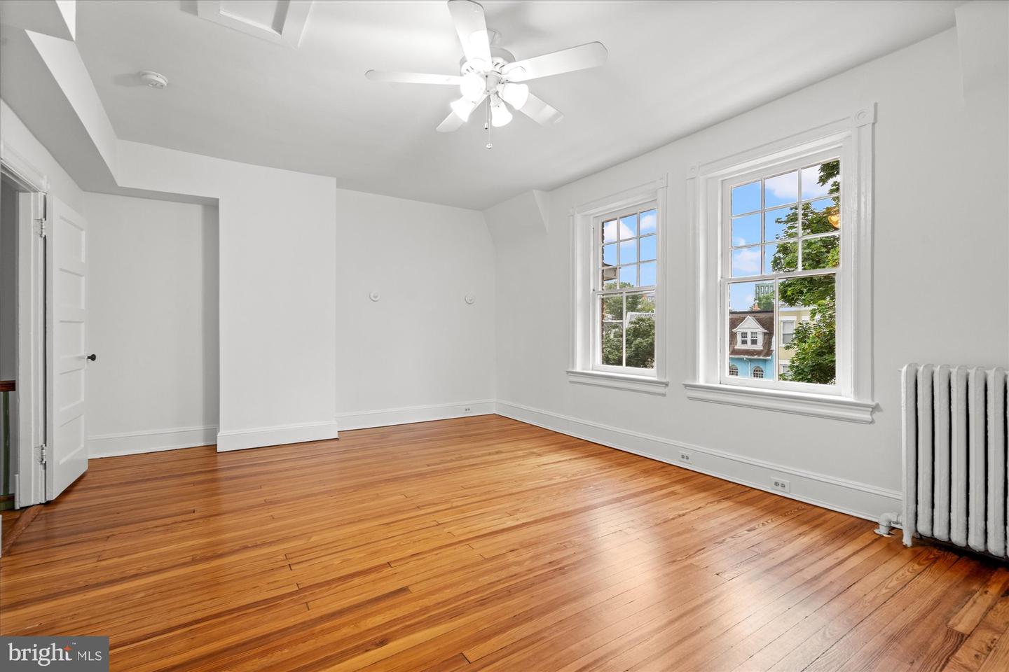 2637 GARFIELD ST NW, WASHINGTON, District Of Columbia 20008, 6 Bedrooms Bedrooms, ,3 BathroomsBathrooms,Residential,For sale,2637 GARFIELD ST NW,DCDC2206230 MLS # DCDC2206230