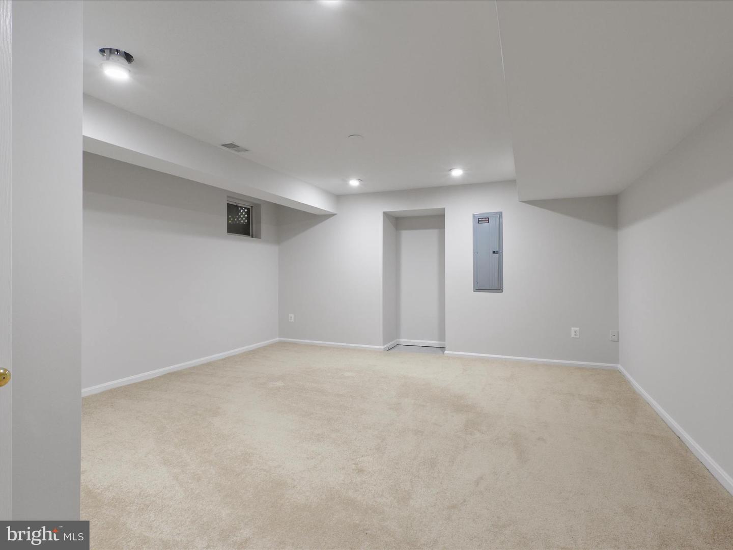 13044 PILGRIMS INN DR, WOODBRIDGE, Virginia 22193, 4 Bedrooms Bedrooms, ,3 BathroomsBathrooms,Residential,For sale,13044 PILGRIMS INN DR,VAPW2098810 MLS # VAPW2098810