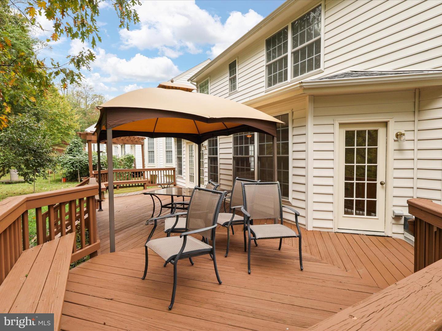 13044 PILGRIMS INN DR, WOODBRIDGE, Virginia 22193, 4 Bedrooms Bedrooms, ,3 BathroomsBathrooms,Residential,For sale,13044 PILGRIMS INN DR,VAPW2098810 MLS # VAPW2098810