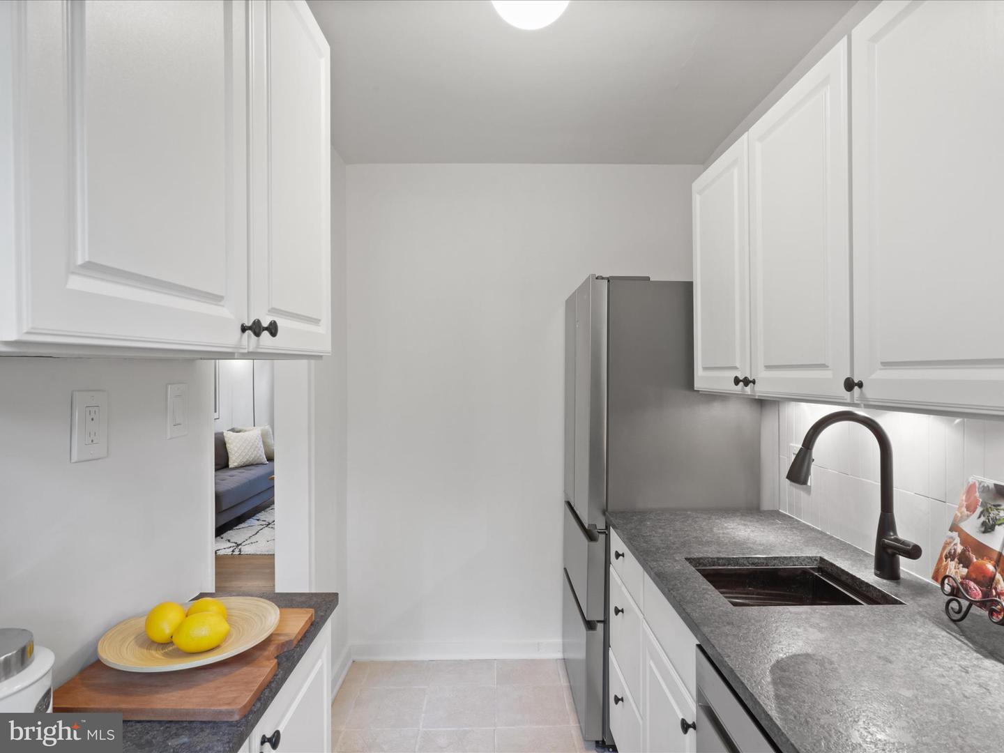 9 E GLEBE RD #C, ALEXANDRIA, Virginia 22305, 1 Bedroom Bedrooms, 5 Rooms Rooms,1 BathroomBathrooms,Residential,For sale,9 E GLEBE RD #C,VAAX2048492 MLS # VAAX2048492