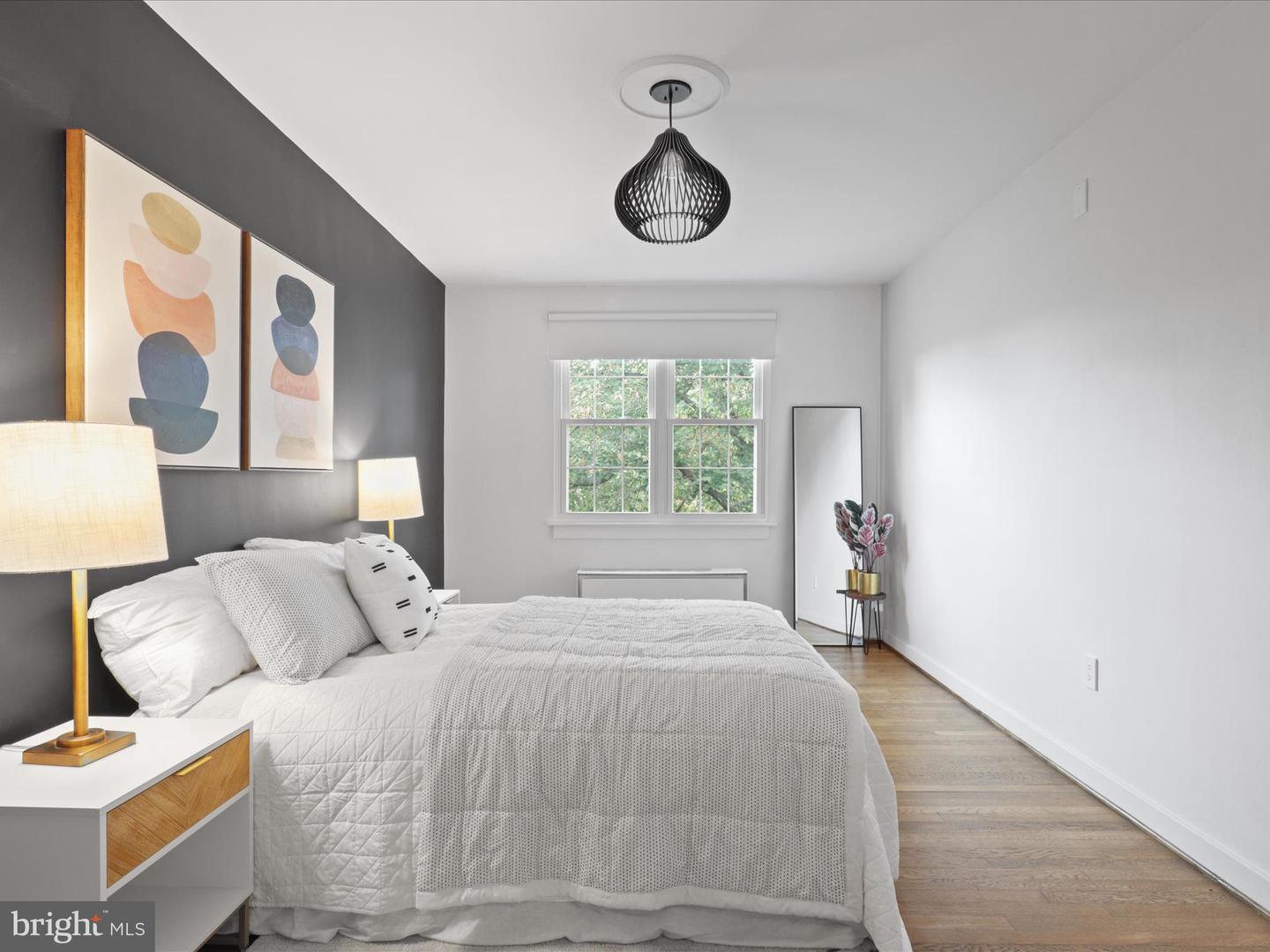 9 E GLEBE RD #C, ALEXANDRIA, Virginia 22305, 1 Bedroom Bedrooms, 5 Rooms Rooms,1 BathroomBathrooms,Residential,For sale,9 E GLEBE RD #C,VAAX2048492 MLS # VAAX2048492