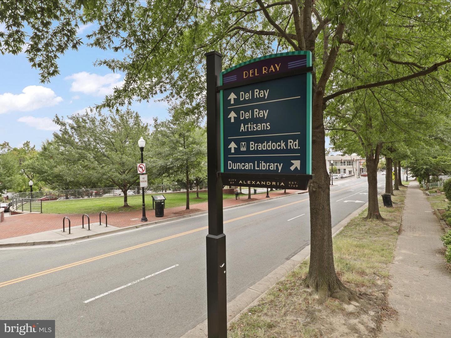 9 E GLEBE RD #C, ALEXANDRIA, Virginia 22305, 1 Bedroom Bedrooms, 5 Rooms Rooms,1 BathroomBathrooms,Residential,For sale,9 E GLEBE RD #C,VAAX2048492 MLS # VAAX2048492