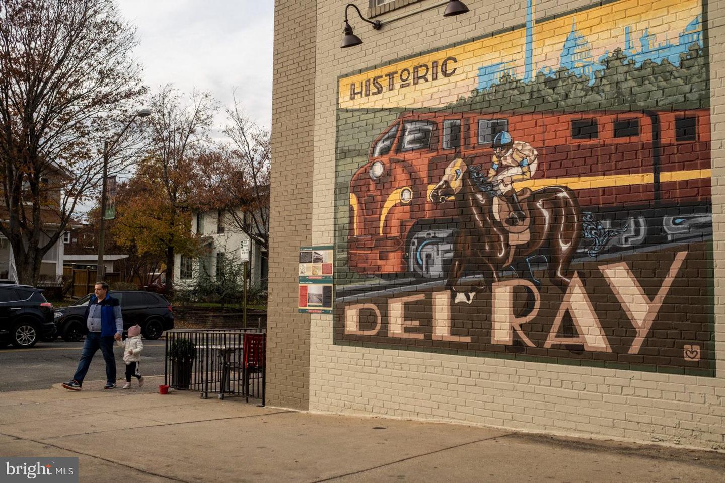 9 E GLEBE RD #C, ALEXANDRIA, Virginia 22305, 1 Bedroom Bedrooms, 5 Rooms Rooms,1 BathroomBathrooms,Residential,For sale,9 E GLEBE RD #C,VAAX2048492 MLS # VAAX2048492