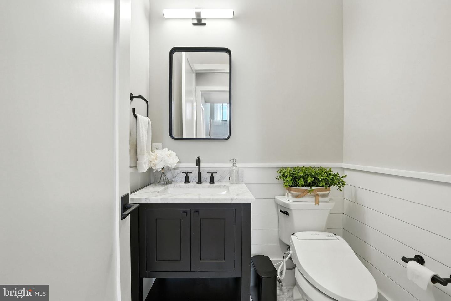 1623 DEMPSEY ST, MCLEAN, Virginia 22101, 7 Bedrooms Bedrooms, ,7 BathroomsBathrooms,Residential,For sale,1623 DEMPSEY ST,VAFX2263828 MLS # VAFX2263828 1623 DEMPSEY ST, MCLEAN, Virginia 22101, 7 Bedrooms Bedrooms, ,7 BathroomsBathrooms,Residential,For sale,1623 DEMPSEY ST,VAFX2263828 MLS # VAFX2263828