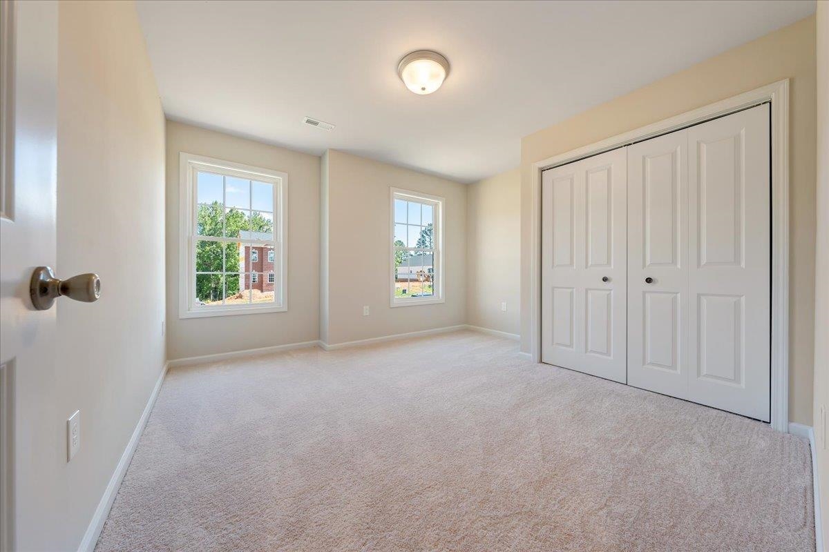 209 WEXFORD ST, STAUNTON, Virginia 24401, 4 Bedrooms Bedrooms, ,2 BathroomsBathrooms,Residential,209 WEXFORD ST,660015 MLS # 660015