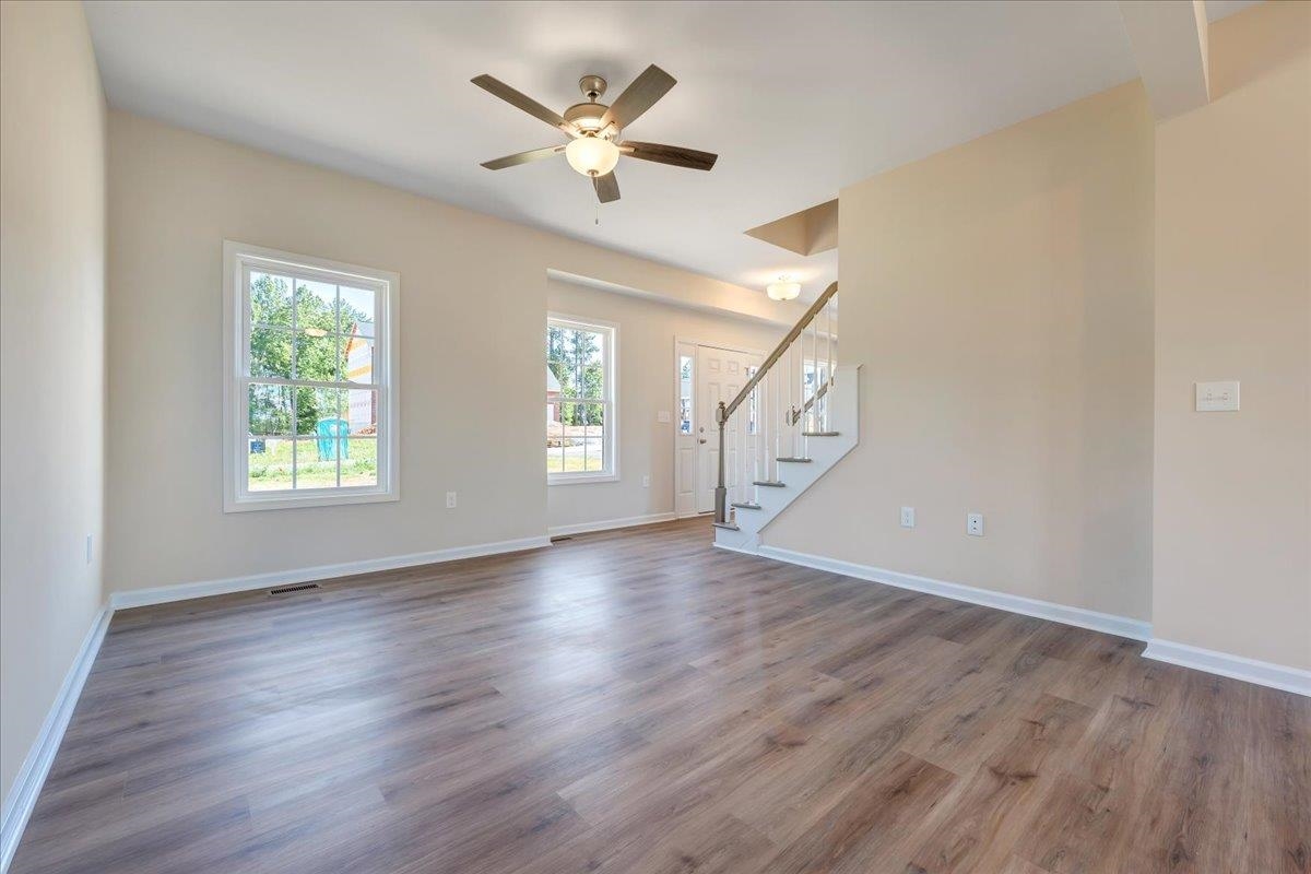 209 WEXFORD ST, STAUNTON, Virginia 24401, 4 Bedrooms Bedrooms, ,2 BathroomsBathrooms,Residential,209 WEXFORD ST,660015 MLS # 660015