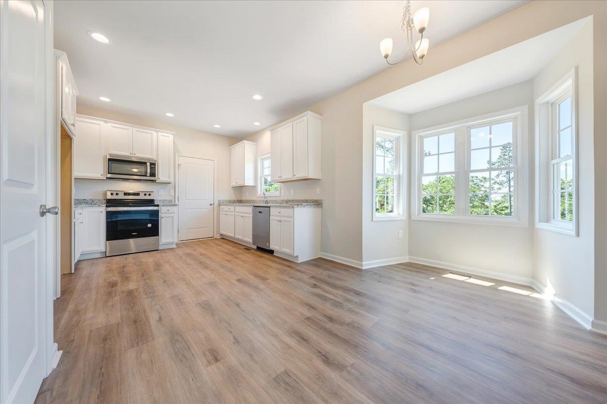 209 WEXFORD ST, STAUNTON, Virginia 24401, 4 Bedrooms Bedrooms, ,2 BathroomsBathrooms,Residential,209 WEXFORD ST,660015 MLS # 660015