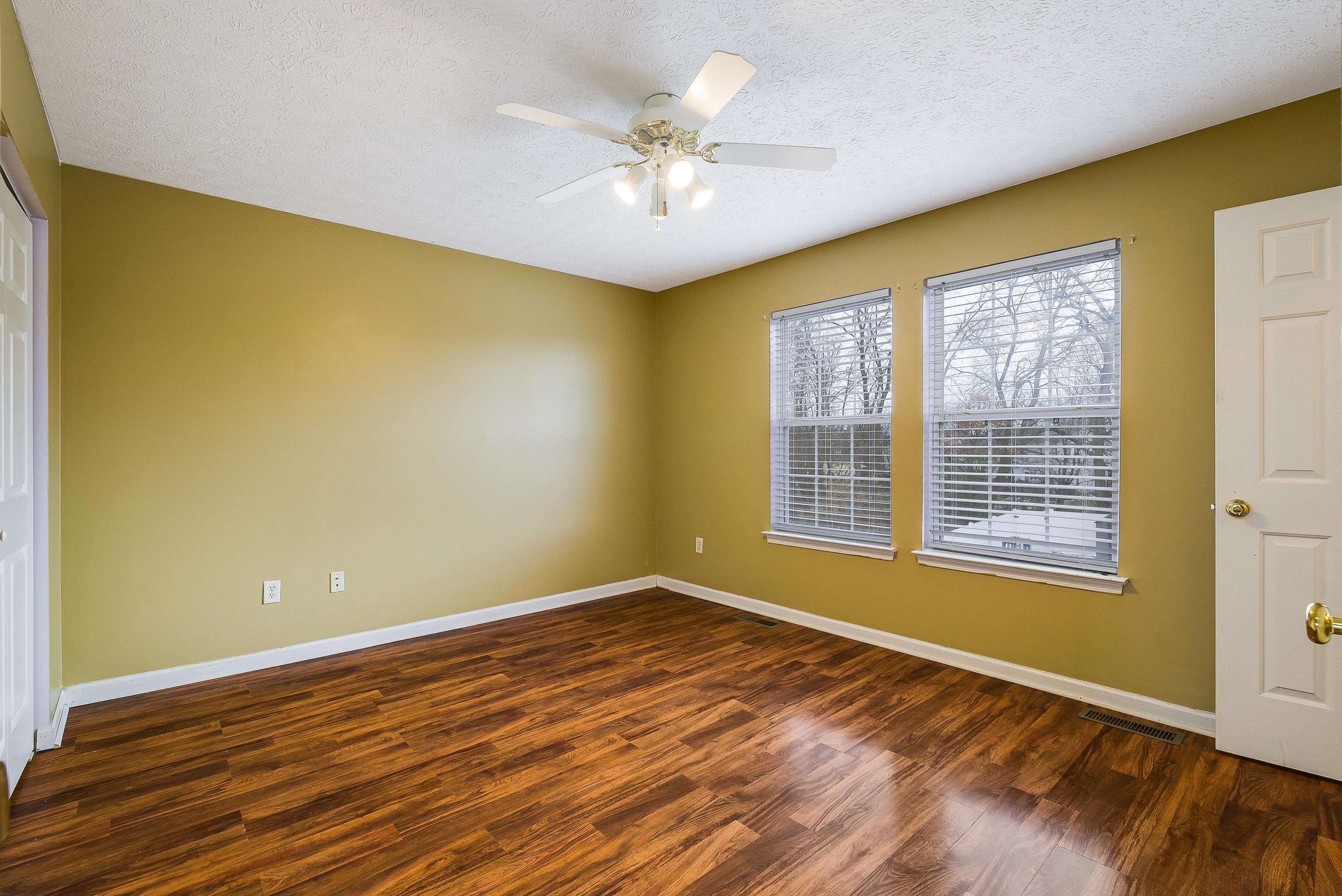 305 EMERSON LN, HARRISONBURG, Virginia 22801, 3 Bedrooms Bedrooms, ,3 BathroomsBathrooms,Residential,305 EMERSON LN,671754 MLS # 671754 305 EMERSON LN, HARRISONBURG, Virginia 22801, 3 Bedrooms Bedrooms, ,3 BathroomsBathrooms,Residential,305 EMERSON LN,671754 MLS # 671754