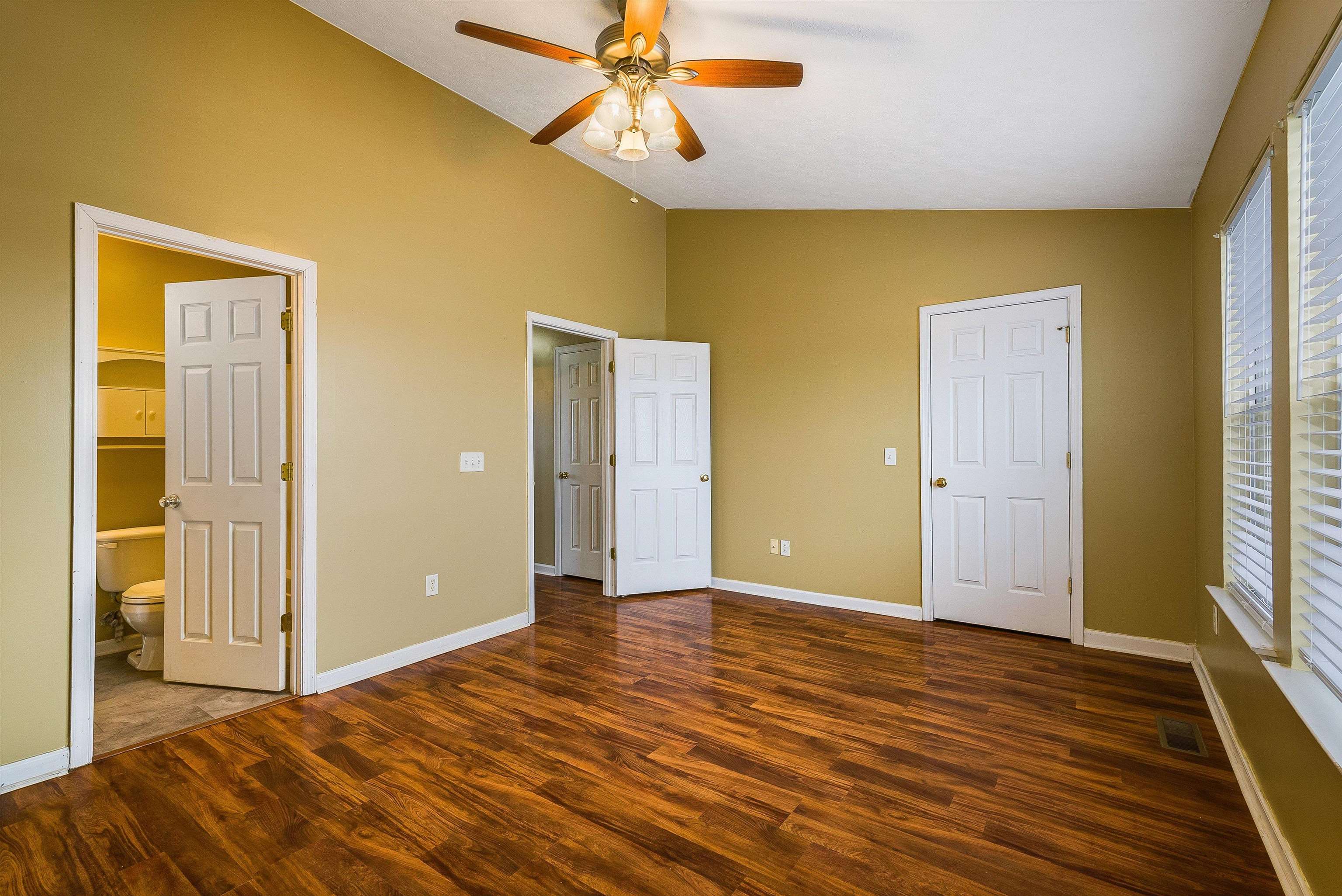 305 EMERSON LN, HARRISONBURG, Virginia 22801, 3 Bedrooms Bedrooms, ,3 BathroomsBathrooms,Residential,305 EMERSON LN,671754 MLS # 671754 305 EMERSON LN, HARRISONBURG, Virginia 22801, 3 Bedrooms Bedrooms, ,3 BathroomsBathrooms,Residential,305 EMERSON LN,671754 MLS # 671754