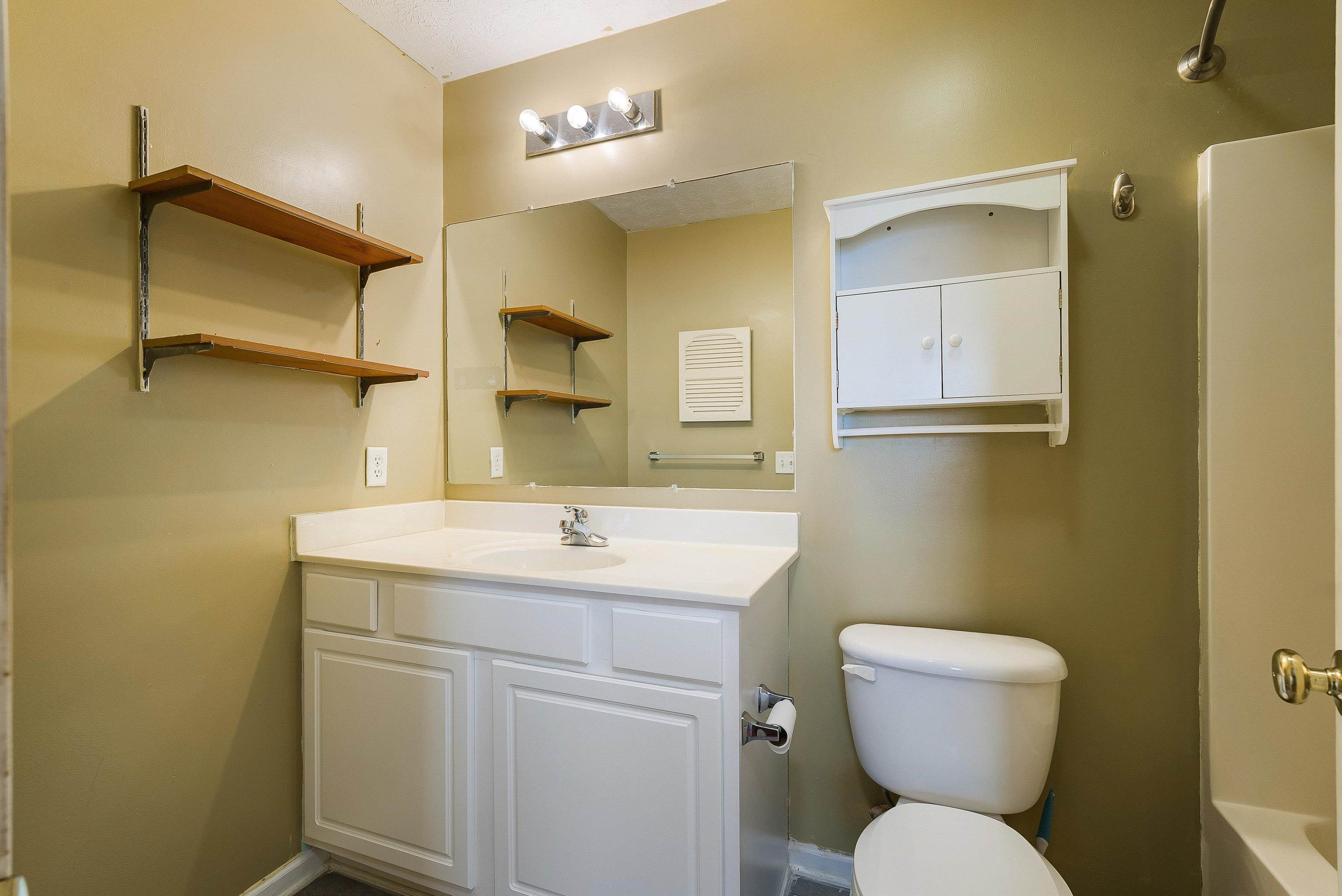 305 EMERSON LN, HARRISONBURG, Virginia 22801, 3 Bedrooms Bedrooms, ,3 BathroomsBathrooms,Residential,305 EMERSON LN,671754 MLS # 671754 305 EMERSON LN, HARRISONBURG, Virginia 22801, 3 Bedrooms Bedrooms, ,3 BathroomsBathrooms,Residential,305 EMERSON LN,671754 MLS # 671754