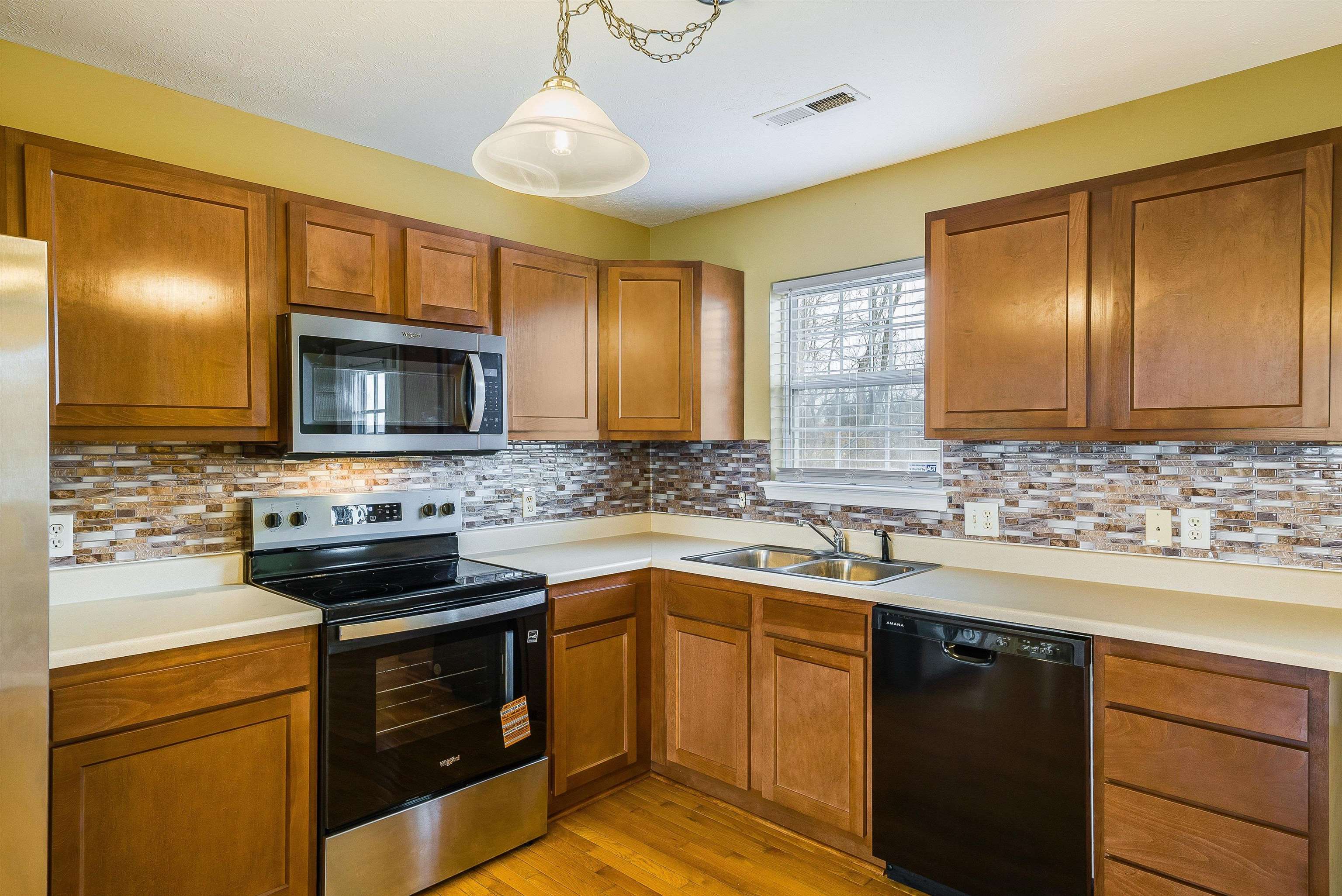 305 EMERSON LN, HARRISONBURG, Virginia 22801, 3 Bedrooms Bedrooms, ,3 BathroomsBathrooms,Residential,305 EMERSON LN,671754 MLS # 671754 305 EMERSON LN, HARRISONBURG, Virginia 22801, 3 Bedrooms Bedrooms, ,3 BathroomsBathrooms,Residential,305 EMERSON LN,671754 MLS # 671754