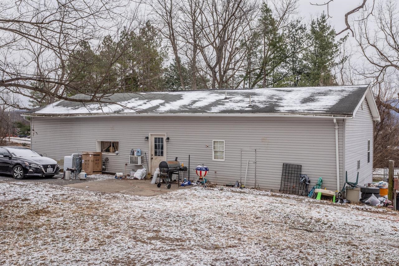 291 WILD ROSE LN, NEW MARKET, Virginia 22824, 6 Bedrooms Bedrooms, ,3 BathroomsBathrooms,Residential,291 WILD ROSE LN,671755 MLS # 671755 291 WILD ROSE LN, NEW MARKET, Virginia 22824, 6 Bedrooms Bedrooms, ,3 BathroomsBathrooms,Residential,291 WILD ROSE LN,671755 MLS # 671755