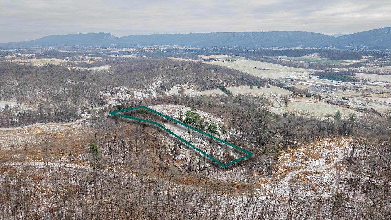 291 WILD ROSE LN, NEW MARKET, Virginia 22824, 6 Bedrooms Bedrooms, ,3 BathroomsBathrooms,Residential,291 WILD ROSE LN,671755 MLS # 671755 291 WILD ROSE LN, NEW MARKET, Virginia 22824, 6 Bedrooms Bedrooms, ,3 BathroomsBathrooms,Residential,291 WILD ROSE LN,671755 MLS # 671755