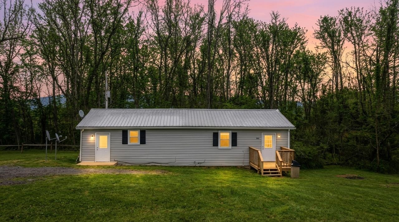 291 WILD ROSE LN, NEW MARKET, Virginia 22824, 6 Bedrooms Bedrooms, ,3 BathroomsBathrooms,Residential,291 WILD ROSE LN,671755 MLS # 671755 291 WILD ROSE LN, NEW MARKET, Virginia 22824, 6 Bedrooms Bedrooms, ,3 BathroomsBathrooms,Residential,291 WILD ROSE LN,671755 MLS # 671755