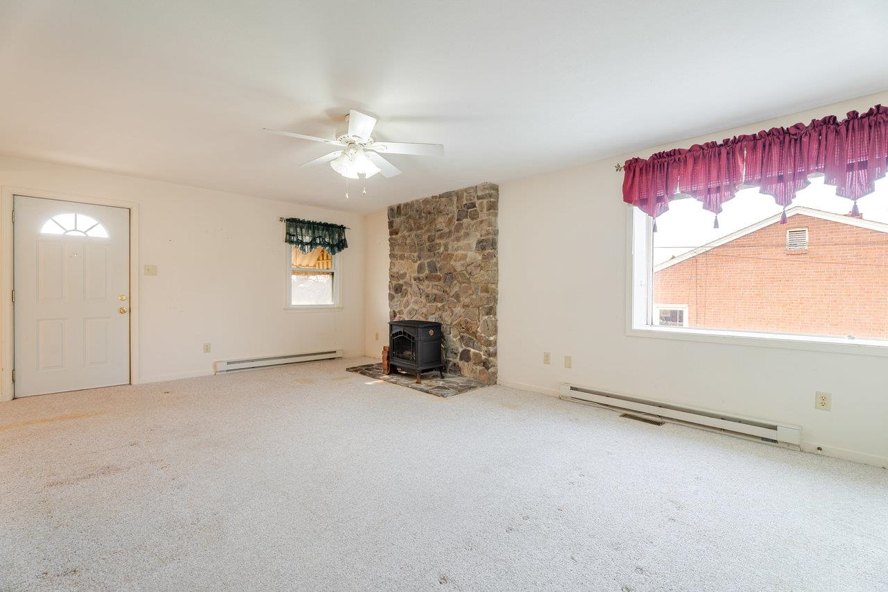 179 THIRD ST, BROADWAY, Virginia 22815, 2 Bedrooms Bedrooms, ,2 BathroomsBathrooms,Residential,179 THIRD ST,671759 MLS # 671759 179 THIRD ST, BROADWAY, Virginia 22815, 2 Bedrooms Bedrooms, ,2 BathroomsBathrooms,Residential,179 THIRD ST,671759 MLS # 671759