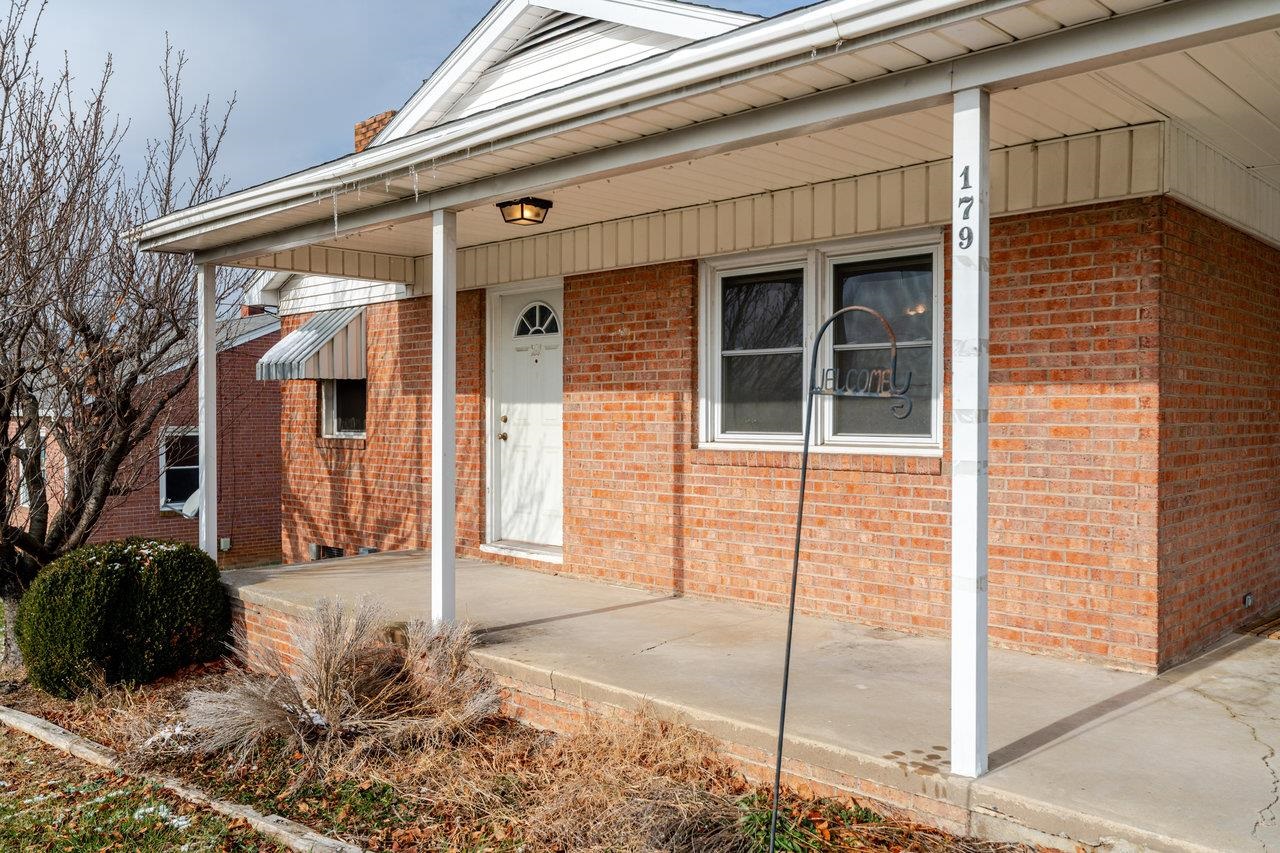 179 THIRD ST, BROADWAY, Virginia 22815, 2 Bedrooms Bedrooms, ,2 BathroomsBathrooms,Residential,179 THIRD ST,671759 MLS # 671759 179 THIRD ST, BROADWAY, Virginia 22815, 2 Bedrooms Bedrooms, ,2 BathroomsBathrooms,Residential,179 THIRD ST,671759 MLS # 671759