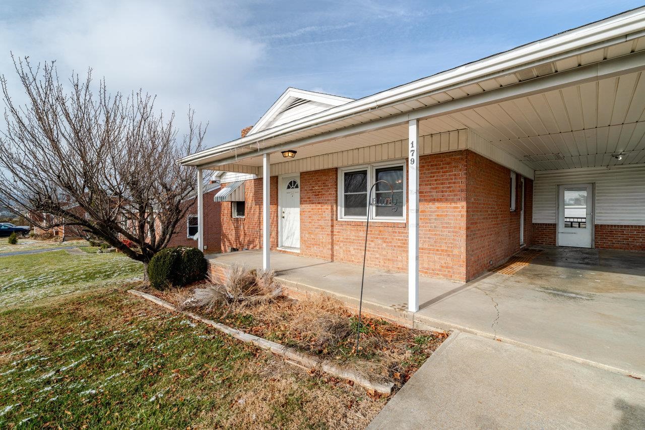 179 THIRD ST, BROADWAY, Virginia 22815, 2 Bedrooms Bedrooms, ,2 BathroomsBathrooms,Residential,179 THIRD ST,671759 MLS # 671759 179 THIRD ST, BROADWAY, Virginia 22815, 2 Bedrooms Bedrooms, ,2 BathroomsBathrooms,Residential,179 THIRD ST,671759 MLS # 671759