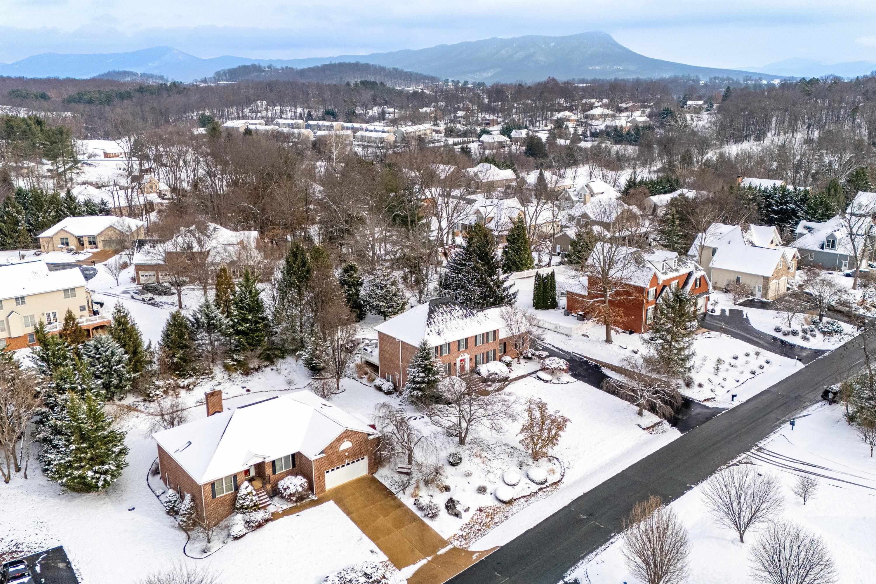 3092 BRIARWOOD CT, ROCKINGHAM, Virginia 22801, 5 Bedrooms Bedrooms, ,3 BathroomsBathrooms,Residential,3092 BRIARWOOD CT,671760 MLS # 671760 3092 BRIARWOOD CT, ROCKINGHAM, Virginia 22801, 5 Bedrooms Bedrooms, ,3 BathroomsBathrooms,Residential,3092 BRIARWOOD CT,671760 MLS # 671760