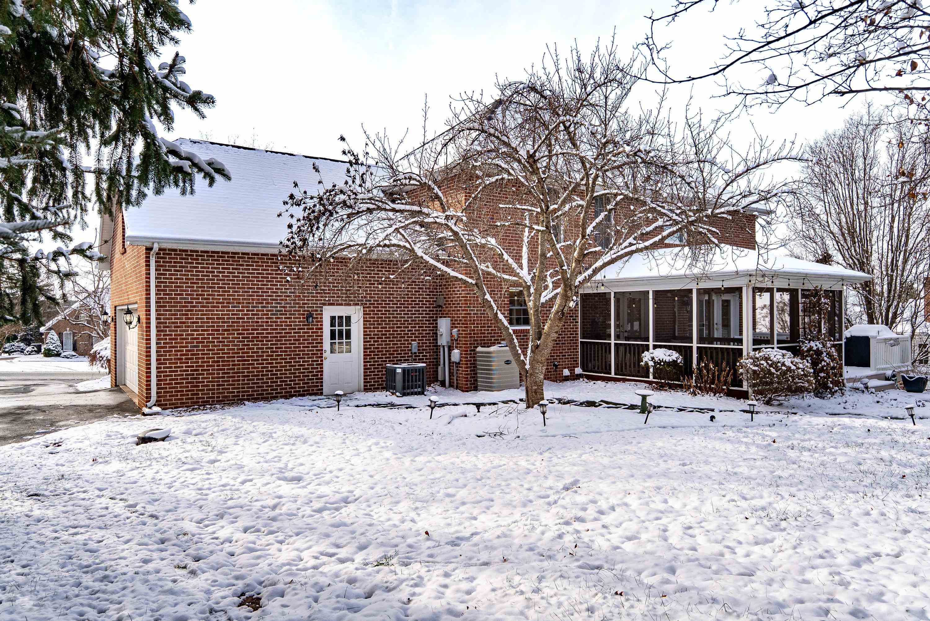 3092 BRIARWOOD CT, ROCKINGHAM, Virginia 22801, 5 Bedrooms Bedrooms, ,3 BathroomsBathrooms,Residential,3092 BRIARWOOD CT,671760 MLS # 671760 3092 BRIARWOOD CT, ROCKINGHAM, Virginia 22801, 5 Bedrooms Bedrooms, ,3 BathroomsBathrooms,Residential,3092 BRIARWOOD CT,671760 MLS # 671760