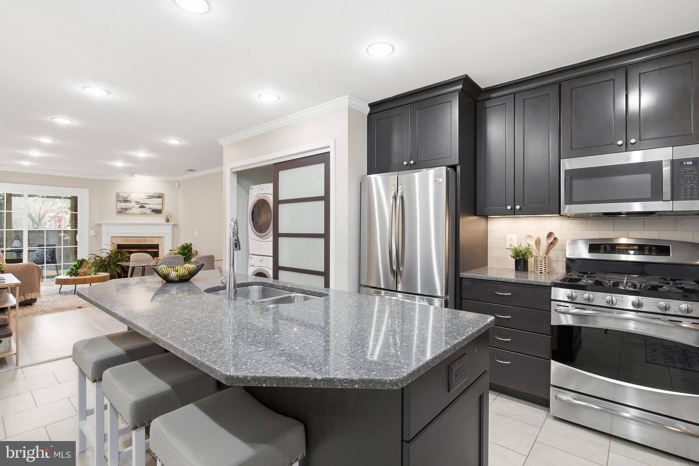 6924 FAIRFAX DR #122, ARLINGTON, Virginia 22213, 2 Bedrooms Bedrooms, ,1 BathroomBathrooms,Residential,For sale,6924 FAIRFAX DR #122,VAAR2064458 MLS # VAAR2064458 6924 FAIRFAX DR #122, ARLINGTON, Virginia 22213, 2 Bedrooms Bedrooms, ,1 BathroomBathrooms,Residential,For sale,6924 FAIRFAX DR #122,VAAR2064458 MLS # VAAR2064458