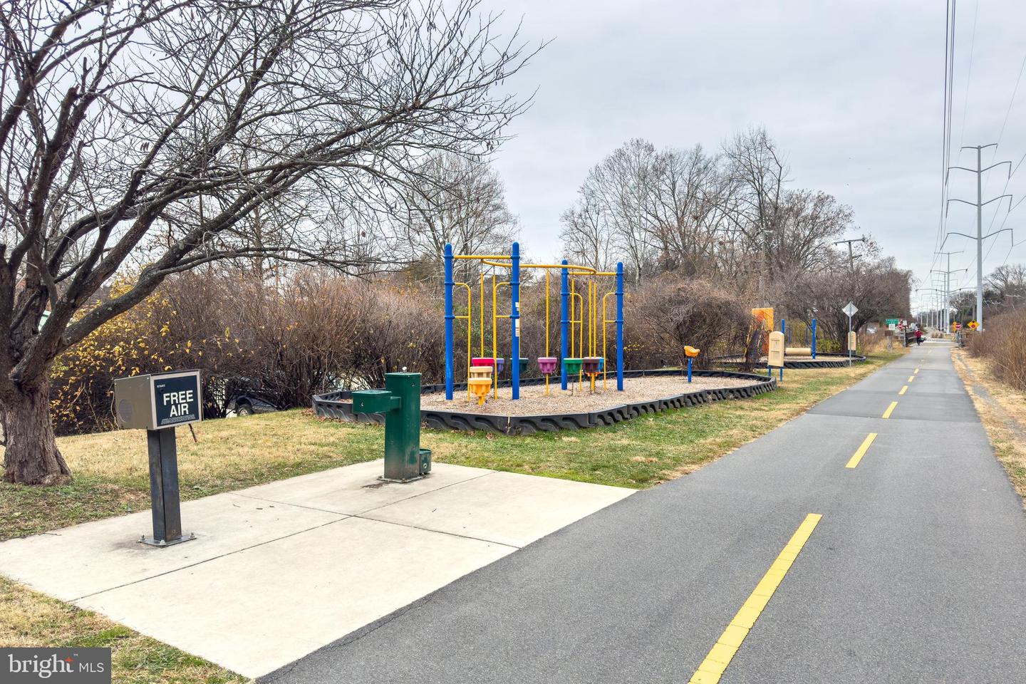 6924 FAIRFAX DR #122, ARLINGTON, Virginia 22213, 2 Bedrooms Bedrooms, ,1 BathroomBathrooms,Residential,For sale,6924 FAIRFAX DR #122,VAAR2064458 MLS # VAAR2064458 6924 FAIRFAX DR #122, ARLINGTON, Virginia 22213, 2 Bedrooms Bedrooms, ,1 BathroomBathrooms,Residential,For sale,6924 FAIRFAX DR #122,VAAR2064458 MLS # VAAR2064458