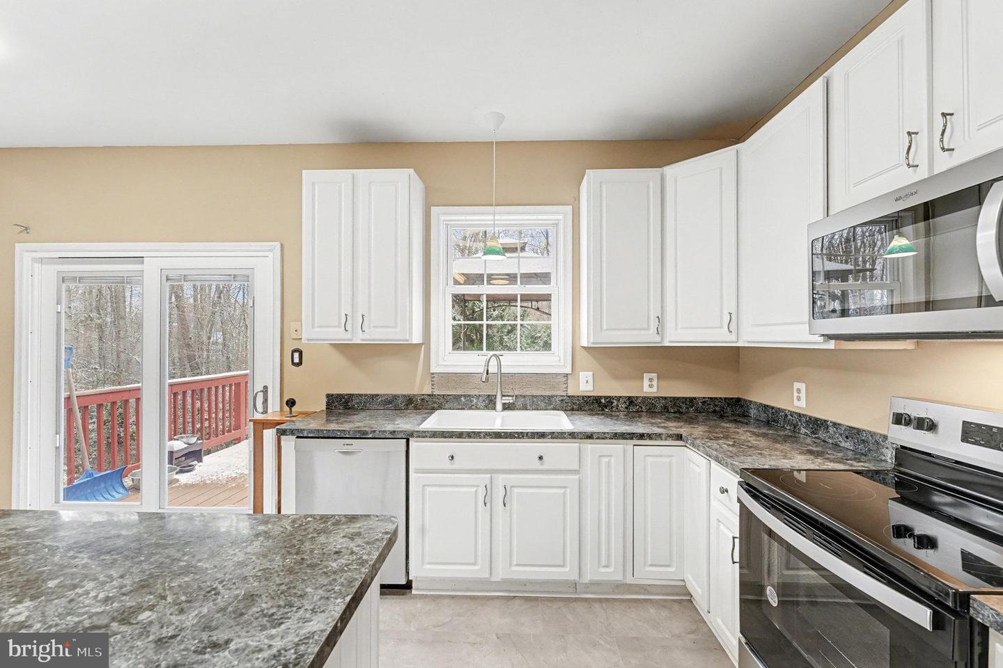 11016 N LAMONT CT, FREDERICKSBURG, Virginia 22407, 3 Bedrooms Bedrooms, ,2 BathroomsBathrooms,Residential,For sale,11016 N LAMONT CT,VASP2036942 MLS # VASP2036942