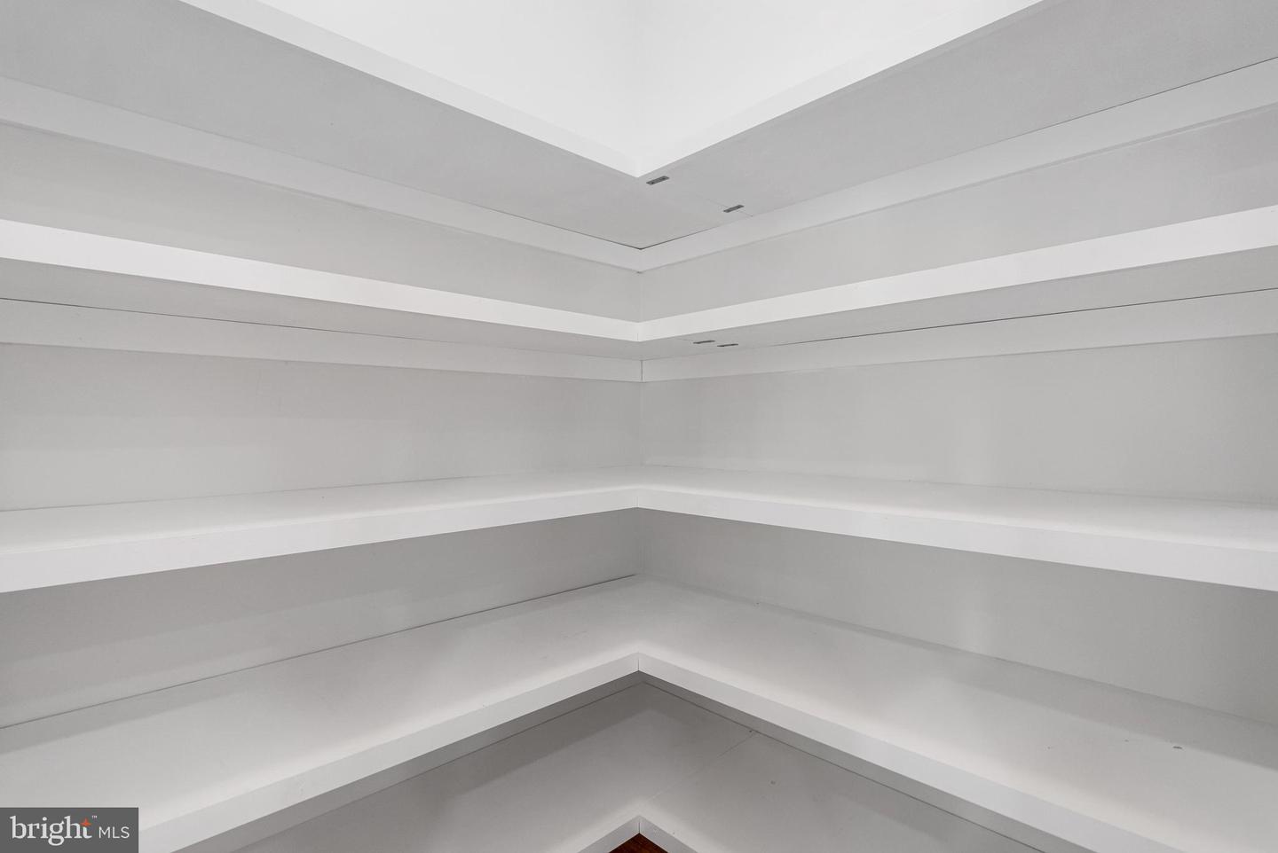 1200 CHADSWORTH CT, MCLEAN, Virginia 22102, 6 Bedrooms Bedrooms, ,4 BathroomsBathrooms,Residential,For sale,1200 CHADSWORTH CT,VAFX2275224 MLS # VAFX2275224 1200 CHADSWORTH CT, MCLEAN, Virginia 22102, 6 Bedrooms Bedrooms, ,4 BathroomsBathrooms,Residential,For sale,1200 CHADSWORTH CT,VAFX2275224 MLS # VAFX2275224