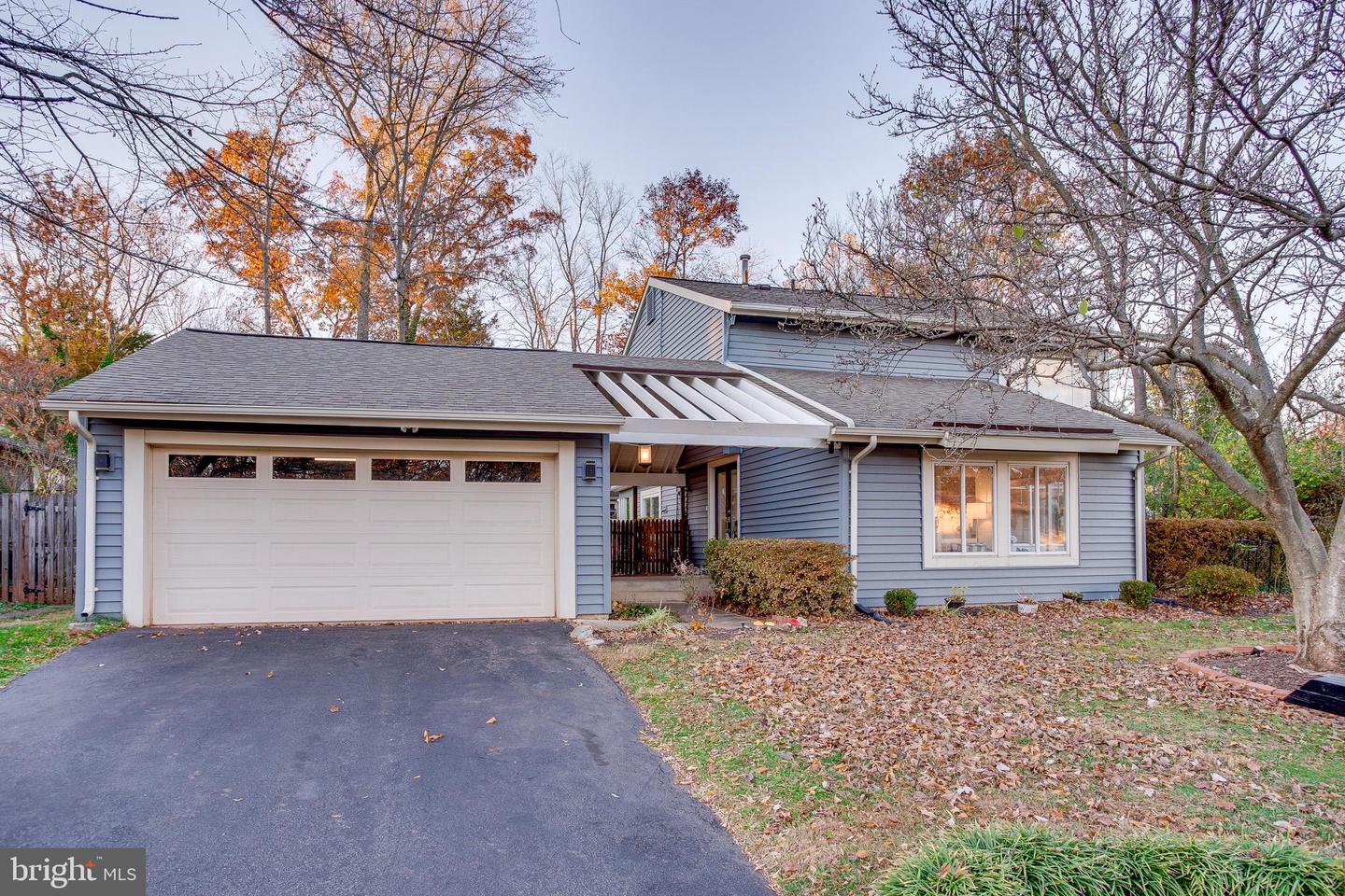 126 HILLSDALE DR, STERLING, Virginia 20164, 4 Bedrooms Bedrooms, 7 Rooms Rooms,2 BathroomsBathrooms,Residential,For sale,126 HILLSDALE DR,VALO2109524 MLS # VALO2109524