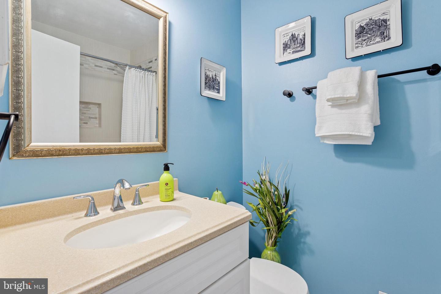 126 HILLSDALE DR, STERLING, Virginia 20164, 4 Bedrooms Bedrooms, 7 Rooms Rooms,2 BathroomsBathrooms,Residential,For sale,126 HILLSDALE DR,VALO2109524 MLS # VALO2109524