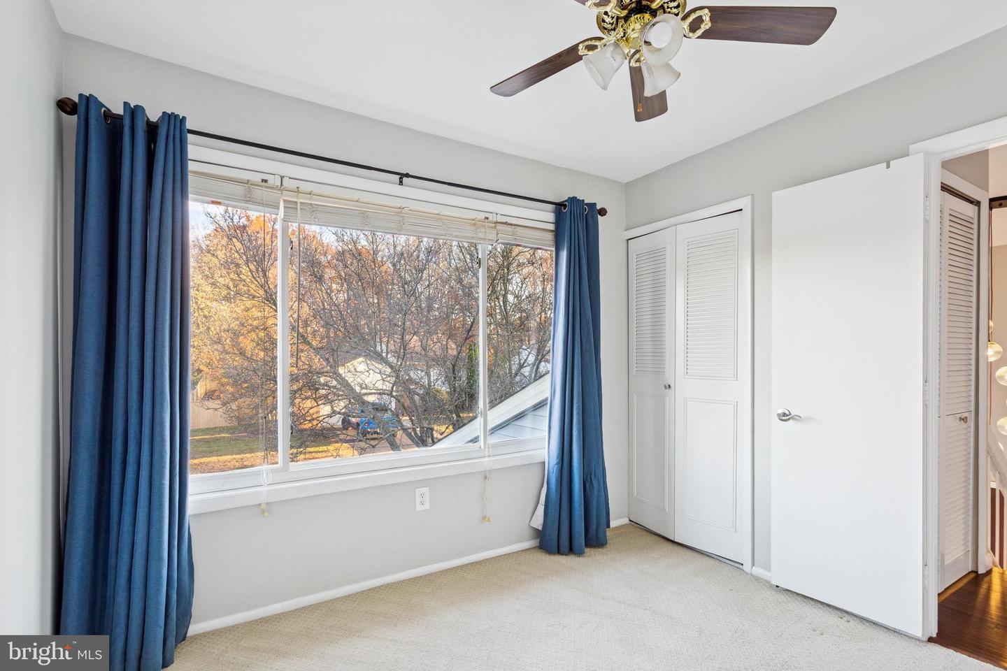 126 HILLSDALE DR, STERLING, Virginia 20164, 4 Bedrooms Bedrooms, 7 Rooms Rooms,2 BathroomsBathrooms,Residential,For sale,126 HILLSDALE DR,VALO2109524 MLS # VALO2109524