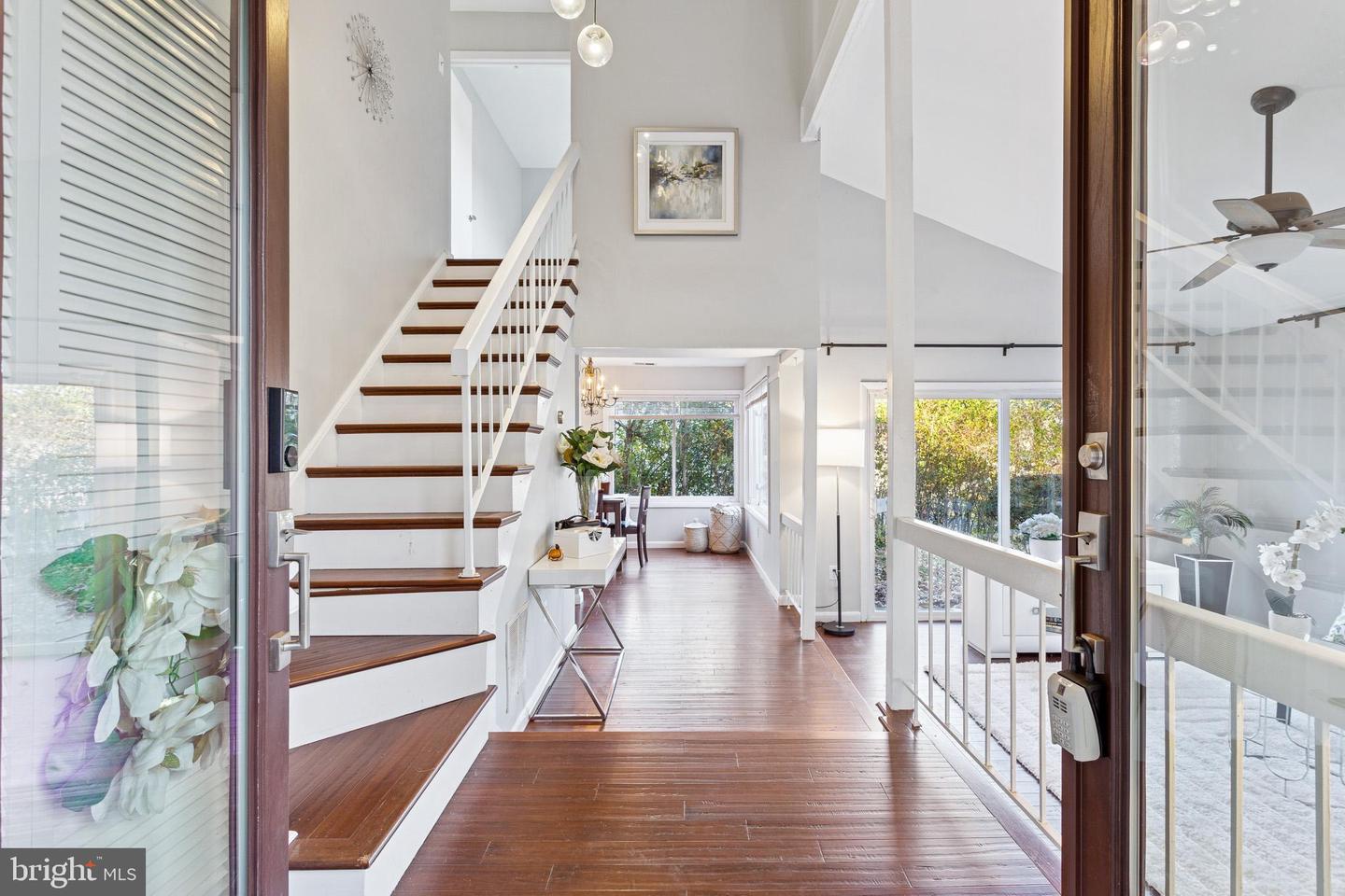 126 HILLSDALE DR, STERLING, Virginia 20164, 4 Bedrooms Bedrooms, 7 Rooms Rooms,2 BathroomsBathrooms,Residential,For sale,126 HILLSDALE DR,VALO2109524 MLS # VALO2109524