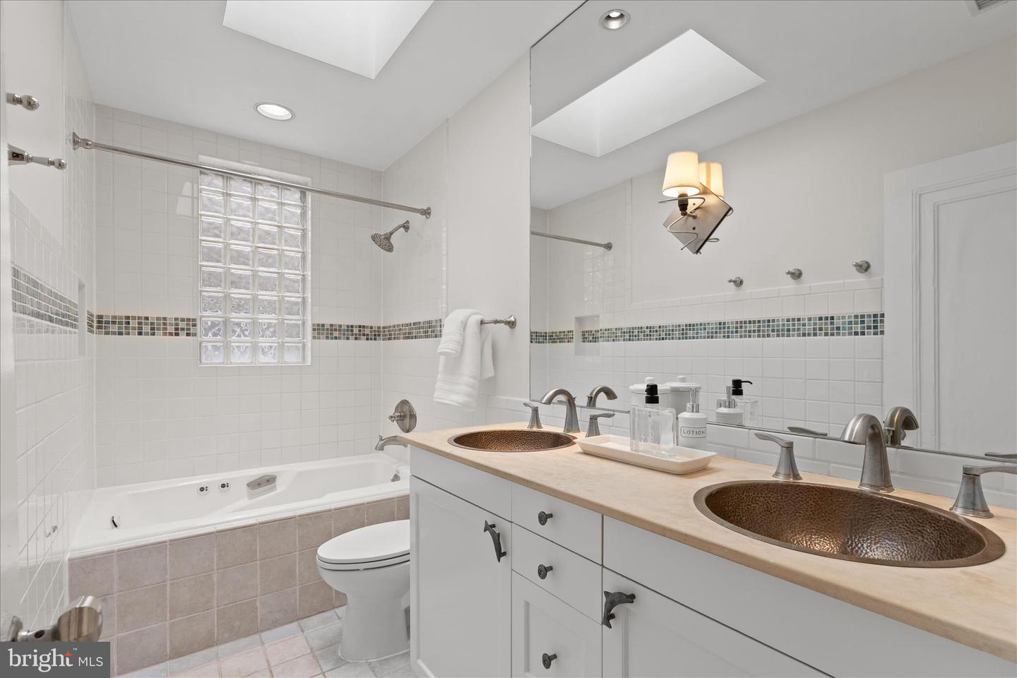 2744 WOODLEY PL NW, WASHINGTON, District Of Columbia 20008, 4 Bedrooms Bedrooms, ,3 BathroomsBathrooms,Residential,For sale,2744 WOODLEY PL NW,DCDC2231746 MLS # DCDC2231746