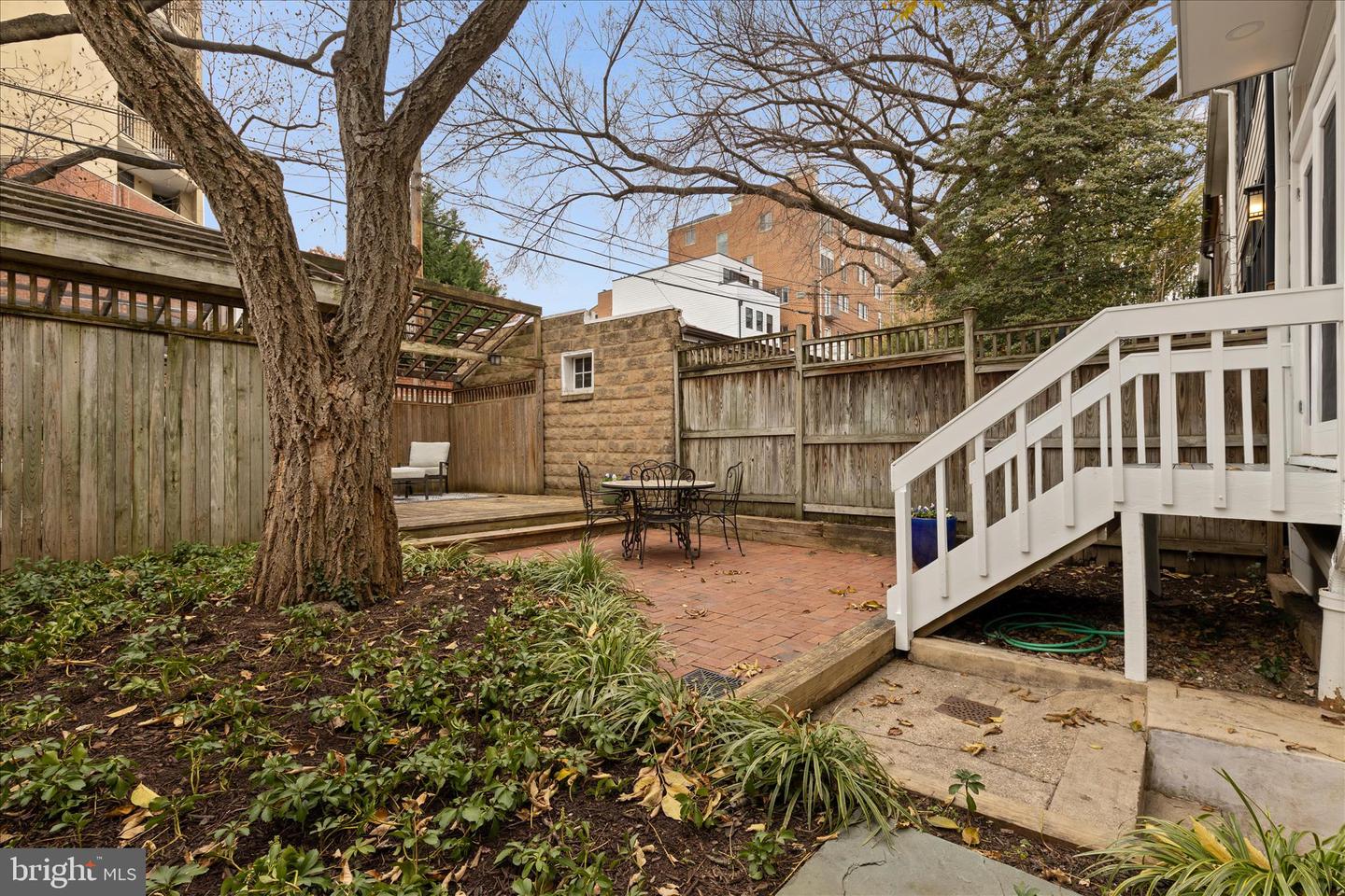 2744 WOODLEY PL NW, WASHINGTON, District Of Columbia 20008, 4 Bedrooms Bedrooms, ,3 BathroomsBathrooms,Residential,For sale,2744 WOODLEY PL NW,DCDC2231746 MLS # DCDC2231746