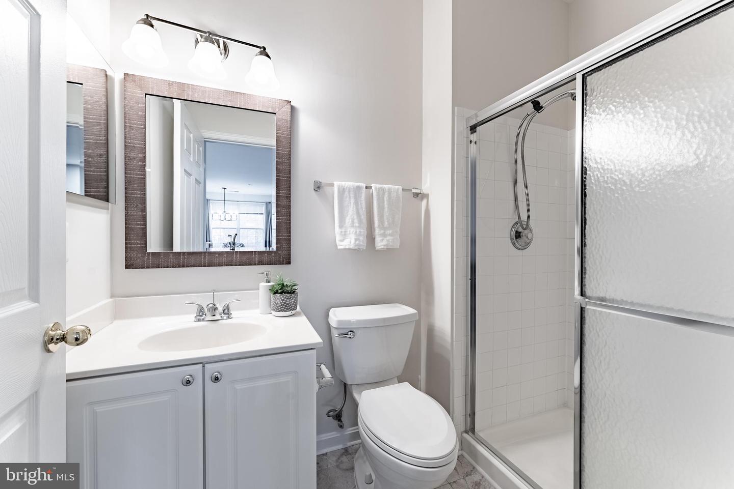 4200 MOZART BRIGADE LN #T, FAIRFAX, Virginia 22033, 2 Bedrooms Bedrooms, ,2 BathroomsBathrooms,Residential,For sale,4200 MOZART BRIGADE LN #T,VAFX2279372 MLS # VAFX2279372