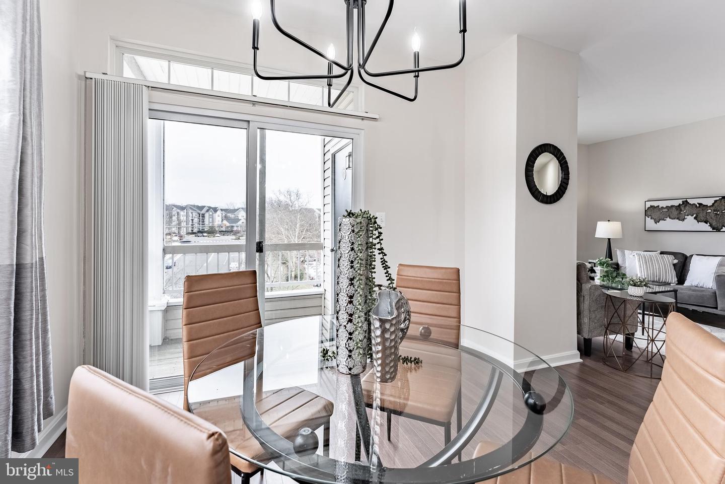 4200 MOZART BRIGADE LN #T, FAIRFAX, Virginia 22033, 2 Bedrooms Bedrooms, ,2 BathroomsBathrooms,Residential,For sale,4200 MOZART BRIGADE LN #T,VAFX2279372 MLS # VAFX2279372