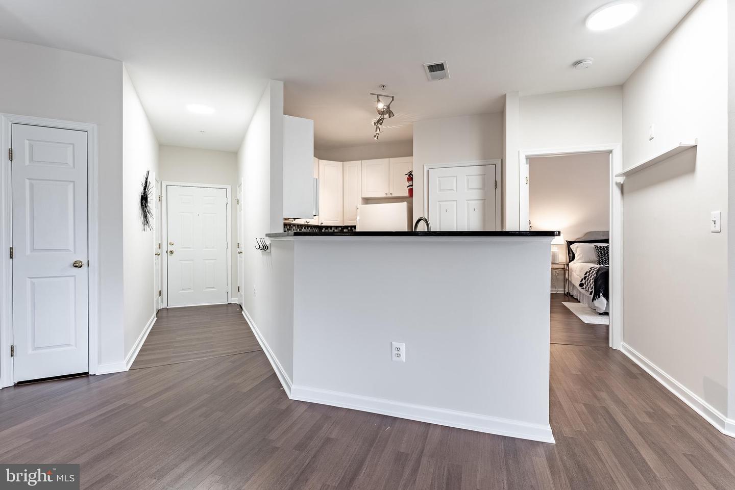 4200 MOZART BRIGADE LN #T, FAIRFAX, Virginia 22033, 2 Bedrooms Bedrooms, ,2 BathroomsBathrooms,Residential,For sale,4200 MOZART BRIGADE LN #T,VAFX2279372 MLS # VAFX2279372