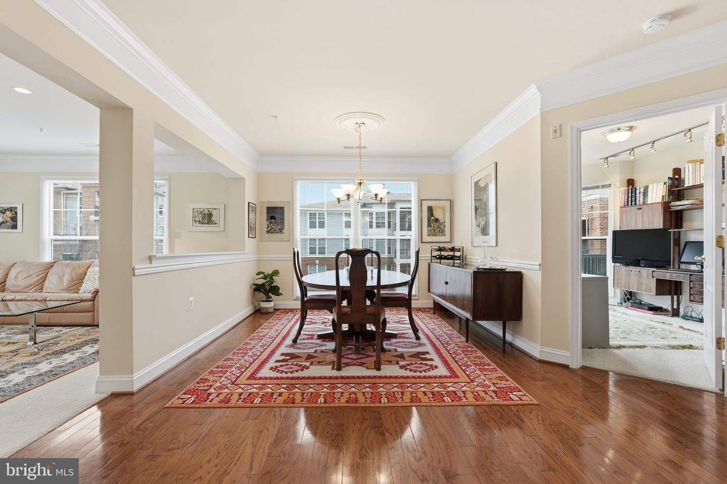 2905 SAINTSBURY PLZ #312, FAIRFAX, Virginia 22031, 3 Bedrooms Bedrooms, ,2 BathroomsBathrooms,Residential,For sale,2905 SAINTSBURY PLZ #312,VAFX2279692 MLS # VAFX2279692 2905 SAINTSBURY PLZ #312, FAIRFAX, Virginia 22031, 3 Bedrooms Bedrooms, ,2 BathroomsBathrooms,Residential,For sale,2905 SAINTSBURY PLZ #312,VAFX2279692 MLS # VAFX2279692