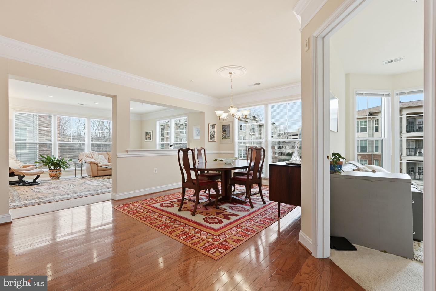 2905 SAINTSBURY PLZ #312, FAIRFAX, Virginia 22031, 3 Bedrooms Bedrooms, ,2 BathroomsBathrooms,Residential,For sale,2905 SAINTSBURY PLZ #312,VAFX2279692 MLS # VAFX2279692 2905 SAINTSBURY PLZ #312, FAIRFAX, Virginia 22031, 3 Bedrooms Bedrooms, ,2 BathroomsBathrooms,Residential,For sale,2905 SAINTSBURY PLZ #312,VAFX2279692 MLS # VAFX2279692