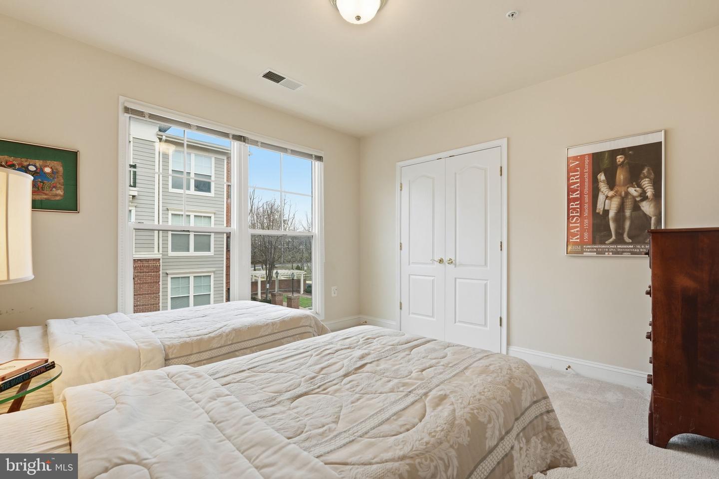 2905 SAINTSBURY PLZ #312, FAIRFAX, Virginia 22031, 3 Bedrooms Bedrooms, ,2 BathroomsBathrooms,Residential,For sale,2905 SAINTSBURY PLZ #312,VAFX2279692 MLS # VAFX2279692 2905 SAINTSBURY PLZ #312, FAIRFAX, Virginia 22031, 3 Bedrooms Bedrooms, ,2 BathroomsBathrooms,Residential,For sale,2905 SAINTSBURY PLZ #312,VAFX2279692 MLS # VAFX2279692