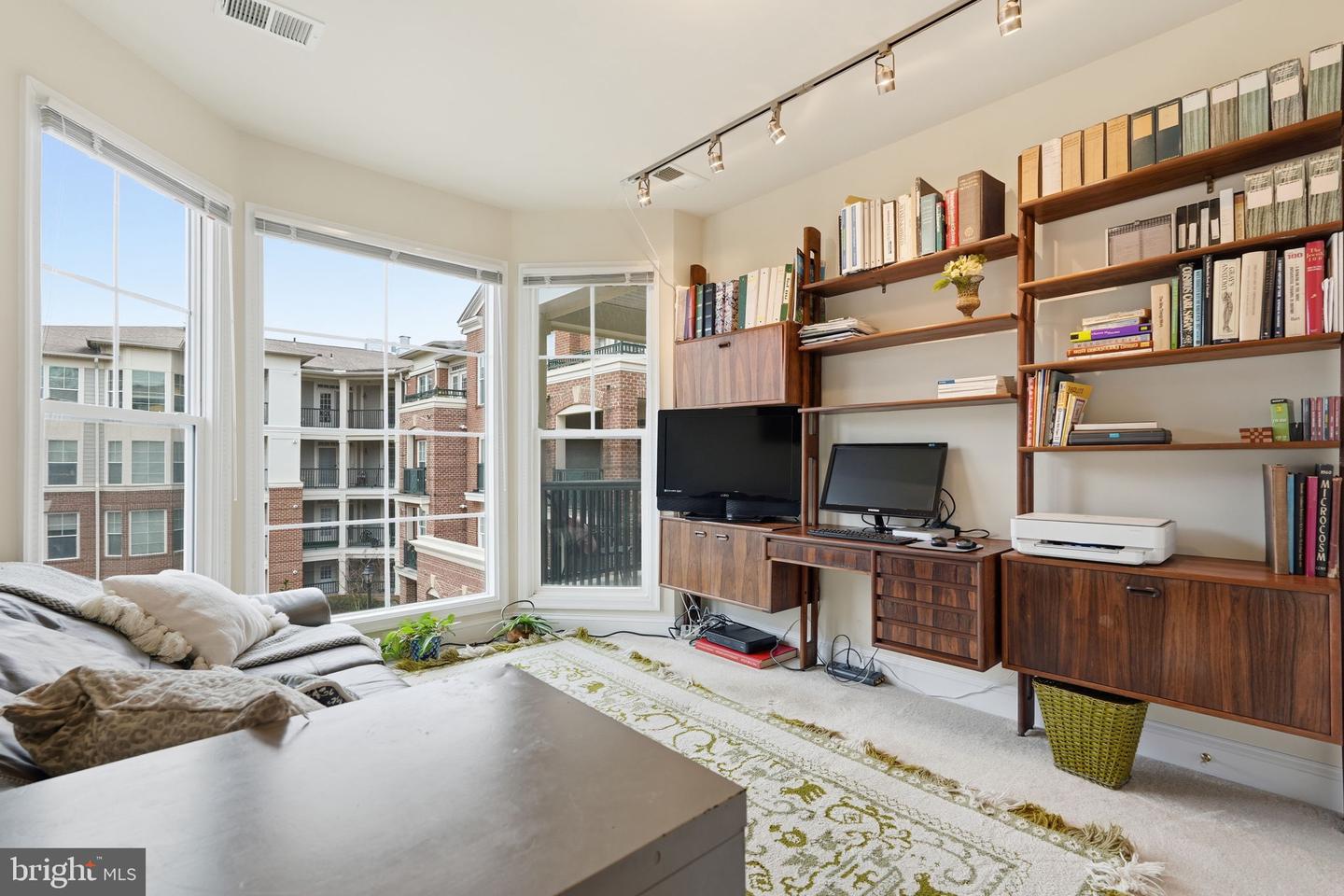 2905 SAINTSBURY PLZ #312, FAIRFAX, Virginia 22031, 3 Bedrooms Bedrooms, ,2 BathroomsBathrooms,Residential,For sale,2905 SAINTSBURY PLZ #312,VAFX2279692 MLS # VAFX2279692 2905 SAINTSBURY PLZ #312, FAIRFAX, Virginia 22031, 3 Bedrooms Bedrooms, ,2 BathroomsBathrooms,Residential,For sale,2905 SAINTSBURY PLZ #312,VAFX2279692 MLS # VAFX2279692