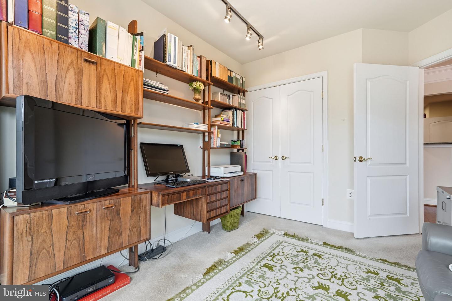 2905 SAINTSBURY PLZ #312, FAIRFAX, Virginia 22031, 3 Bedrooms Bedrooms, ,2 BathroomsBathrooms,Residential,For sale,2905 SAINTSBURY PLZ #312,VAFX2279692 MLS # VAFX2279692 2905 SAINTSBURY PLZ #312, FAIRFAX, Virginia 22031, 3 Bedrooms Bedrooms, ,2 BathroomsBathrooms,Residential,For sale,2905 SAINTSBURY PLZ #312,VAFX2279692 MLS # VAFX2279692