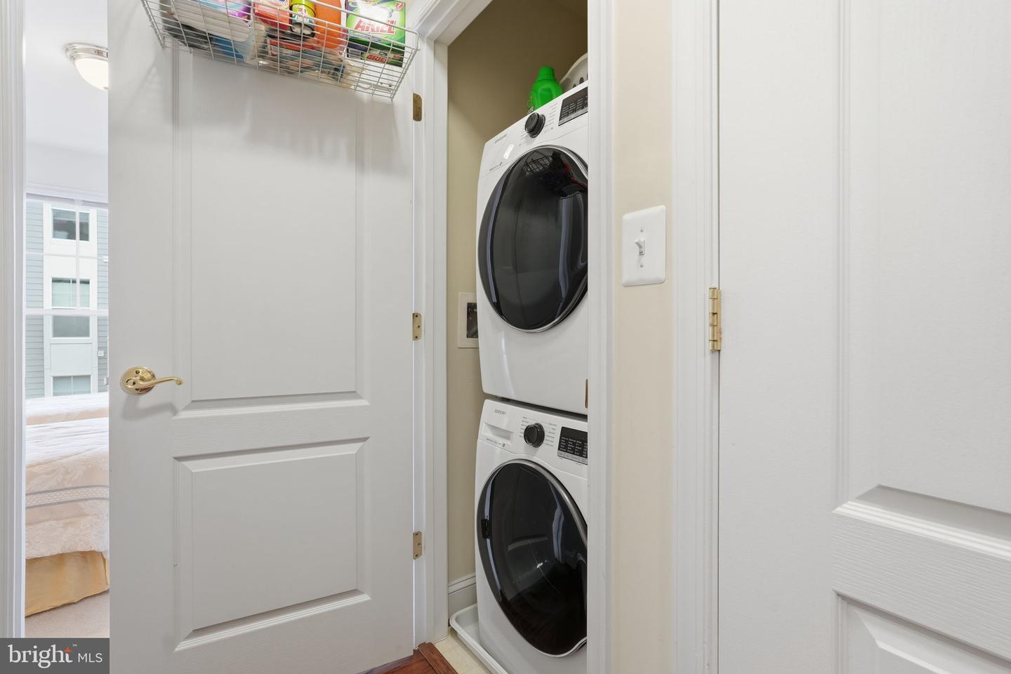 2905 SAINTSBURY PLZ #312, FAIRFAX, Virginia 22031, 3 Bedrooms Bedrooms, ,2 BathroomsBathrooms,Residential,For sale,2905 SAINTSBURY PLZ #312,VAFX2279692 MLS # VAFX2279692 2905 SAINTSBURY PLZ #312, FAIRFAX, Virginia 22031, 3 Bedrooms Bedrooms, ,2 BathroomsBathrooms,Residential,For sale,2905 SAINTSBURY PLZ #312,VAFX2279692 MLS # VAFX2279692