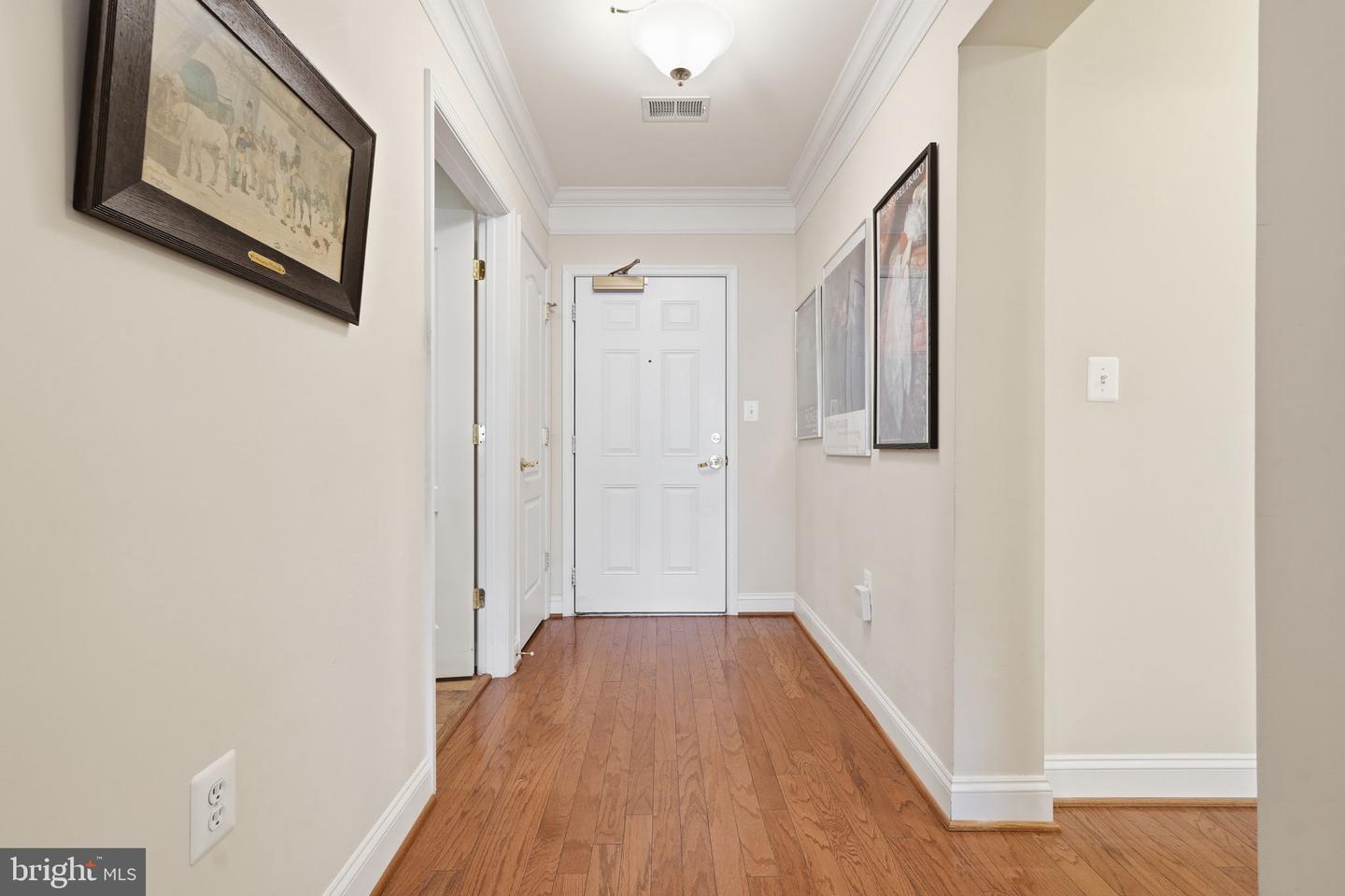 2905 SAINTSBURY PLZ #312, FAIRFAX, Virginia 22031, 3 Bedrooms Bedrooms, ,2 BathroomsBathrooms,Residential,For sale,2905 SAINTSBURY PLZ #312,VAFX2279692 MLS # VAFX2279692 2905 SAINTSBURY PLZ #312, FAIRFAX, Virginia 22031, 3 Bedrooms Bedrooms, ,2 BathroomsBathrooms,Residential,For sale,2905 SAINTSBURY PLZ #312,VAFX2279692 MLS # VAFX2279692