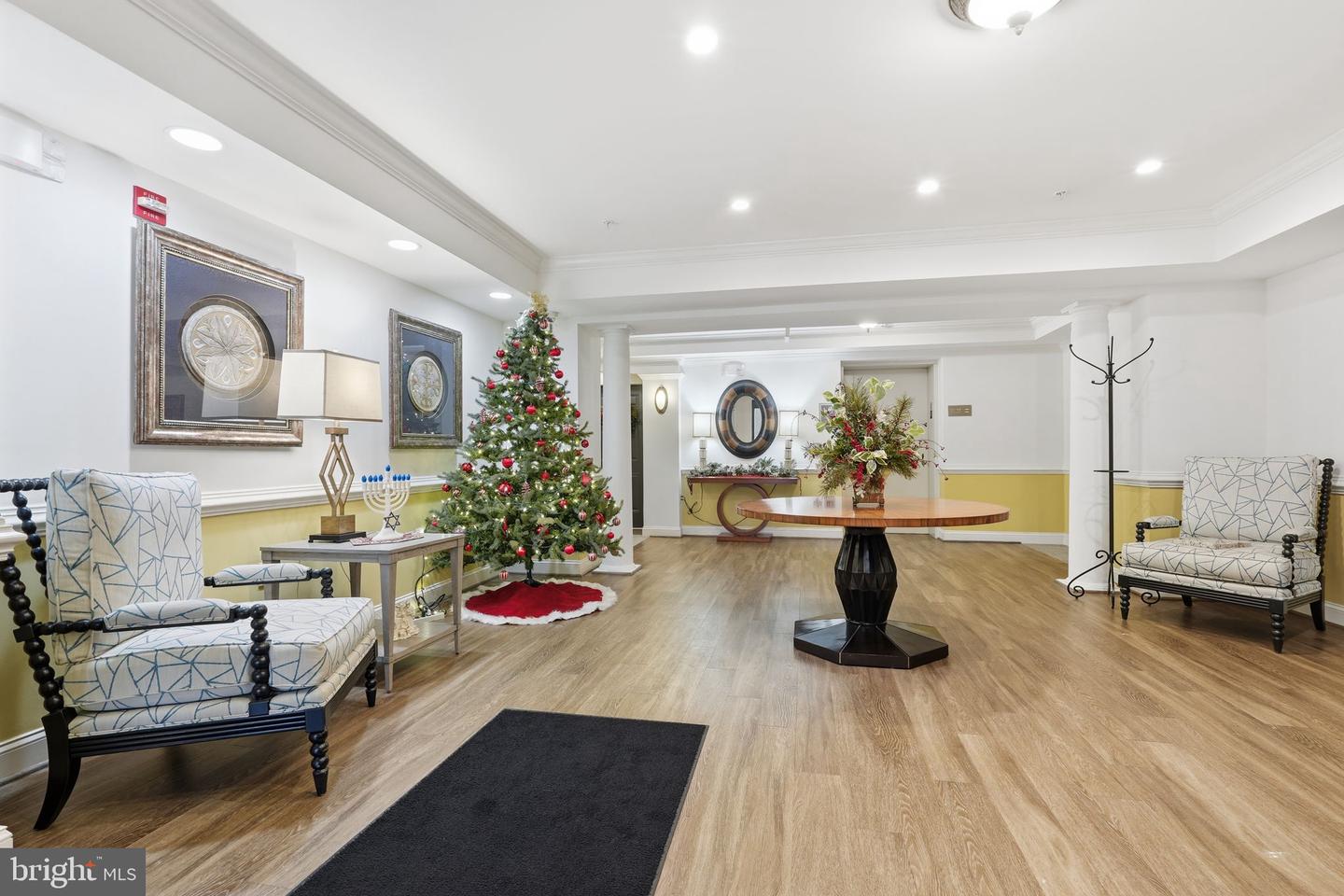 2905 SAINTSBURY PLZ #312, FAIRFAX, Virginia 22031, 3 Bedrooms Bedrooms, ,2 BathroomsBathrooms,Residential,For sale,2905 SAINTSBURY PLZ #312,VAFX2279692 MLS # VAFX2279692 2905 SAINTSBURY PLZ #312, FAIRFAX, Virginia 22031, 3 Bedrooms Bedrooms, ,2 BathroomsBathrooms,Residential,For sale,2905 SAINTSBURY PLZ #312,VAFX2279692 MLS # VAFX2279692