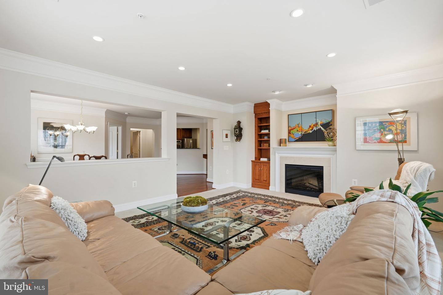 2905 SAINTSBURY PLZ #312, FAIRFAX, Virginia 22031, 3 Bedrooms Bedrooms, ,2 BathroomsBathrooms,Residential,For sale,2905 SAINTSBURY PLZ #312,VAFX2279692 MLS # VAFX2279692 2905 SAINTSBURY PLZ #312, FAIRFAX, Virginia 22031, 3 Bedrooms Bedrooms, ,2 BathroomsBathrooms,Residential,For sale,2905 SAINTSBURY PLZ #312,VAFX2279692 MLS # VAFX2279692